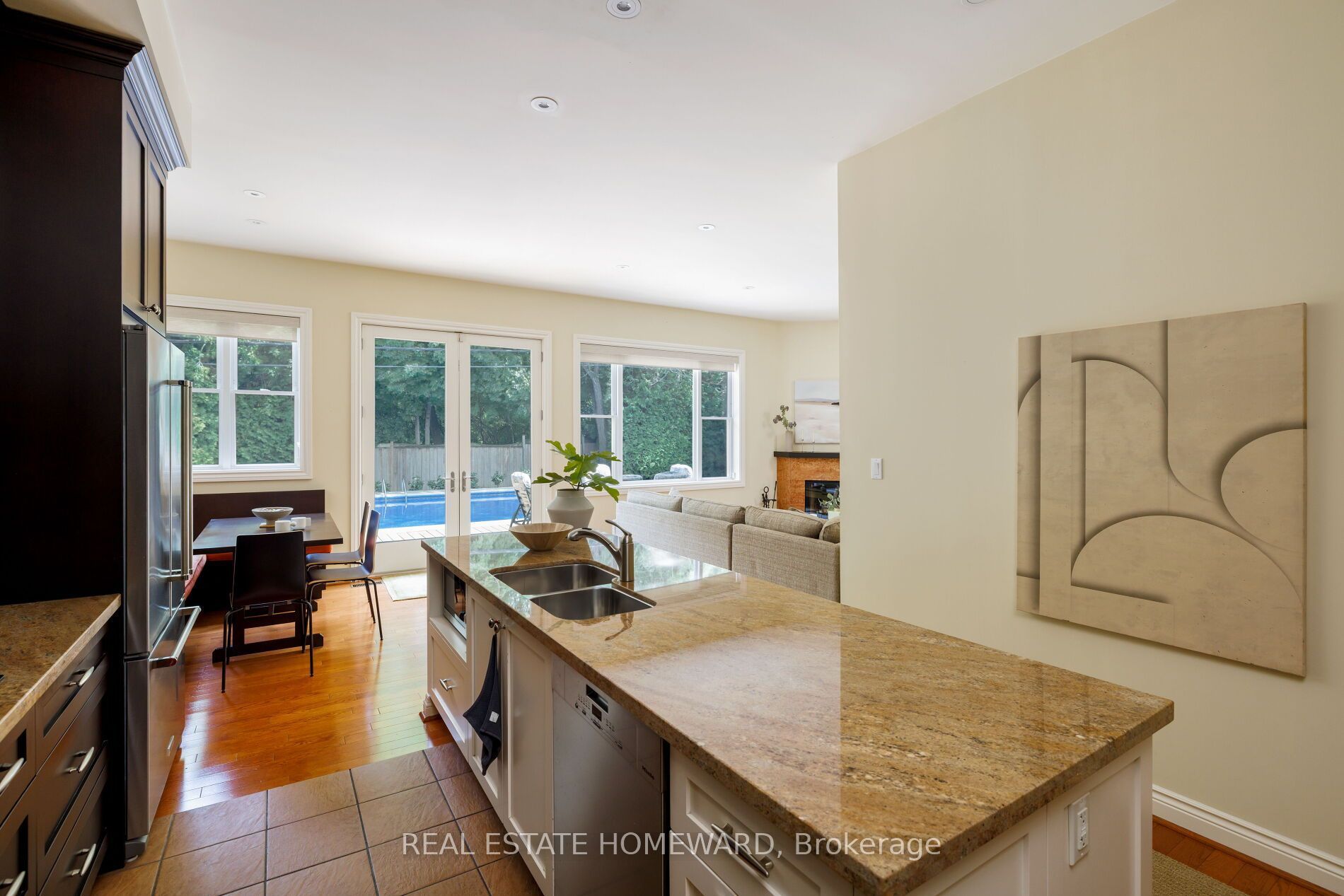 25 Talwood Drive Property Photo 6