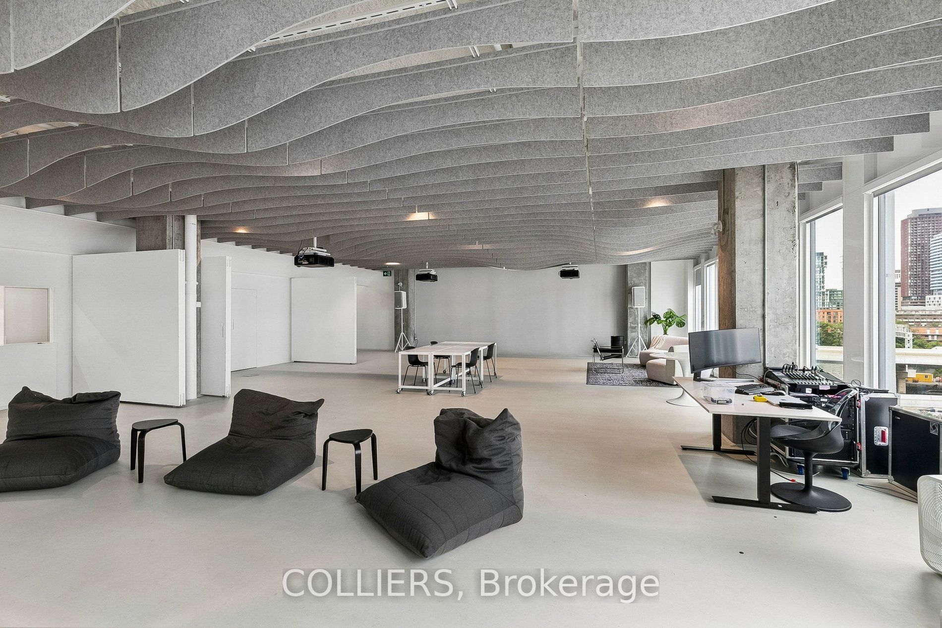 130 Queens Quay E 511-515 Property Photo 2