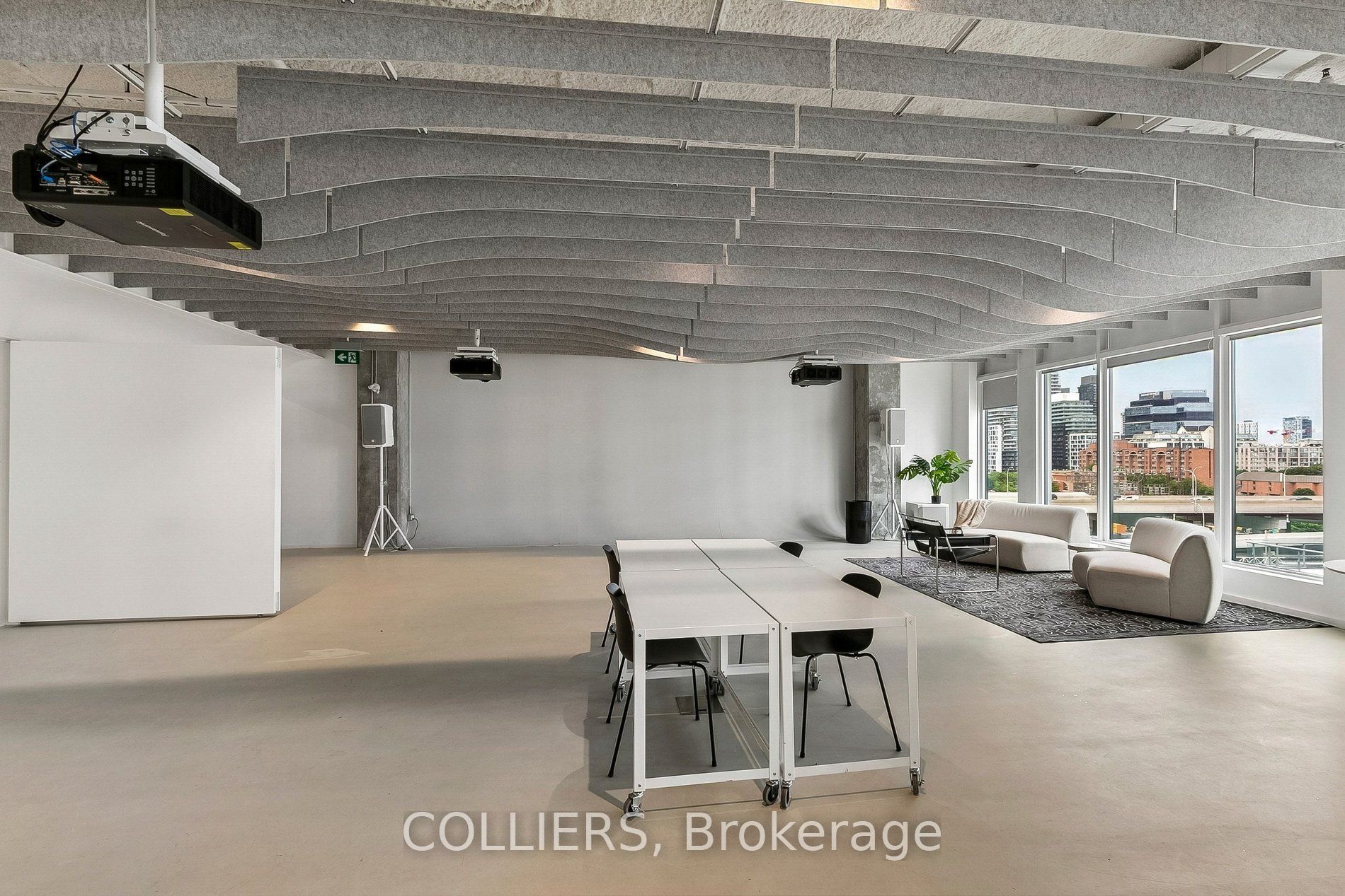 130 Queens Quay E 511-515 Property Photo 4