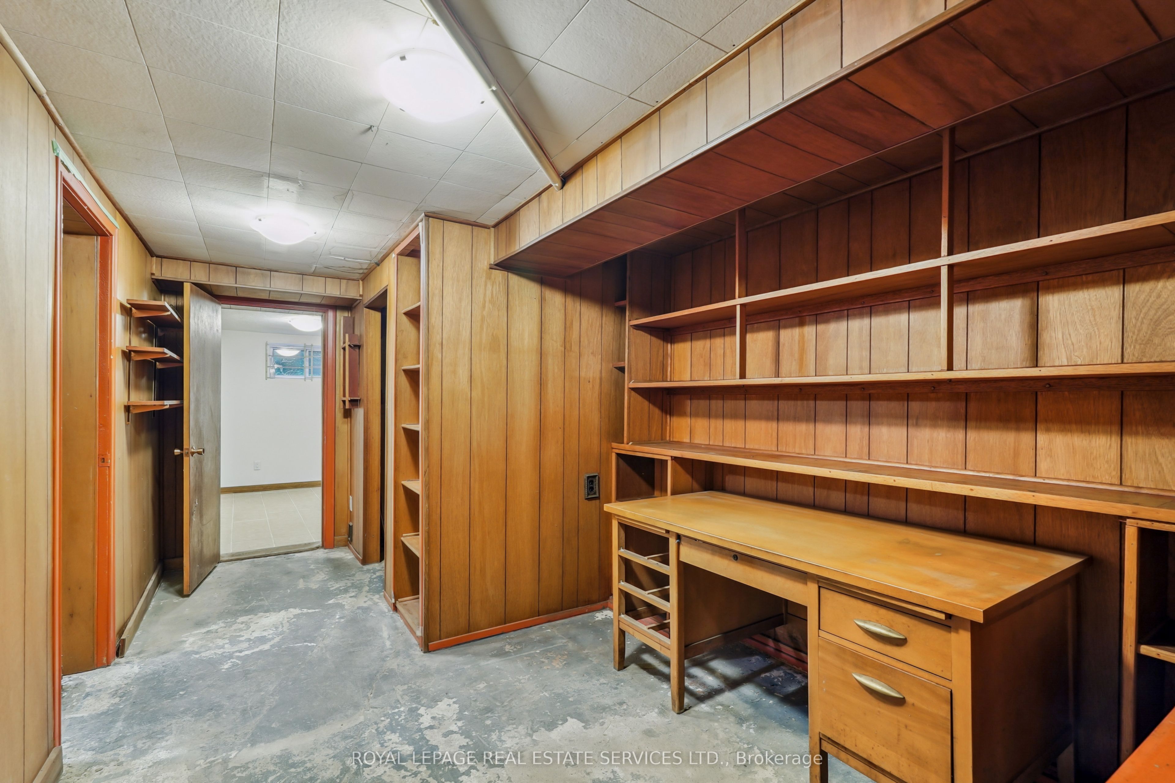 326 Lawrence Avenue W Property Photo 21