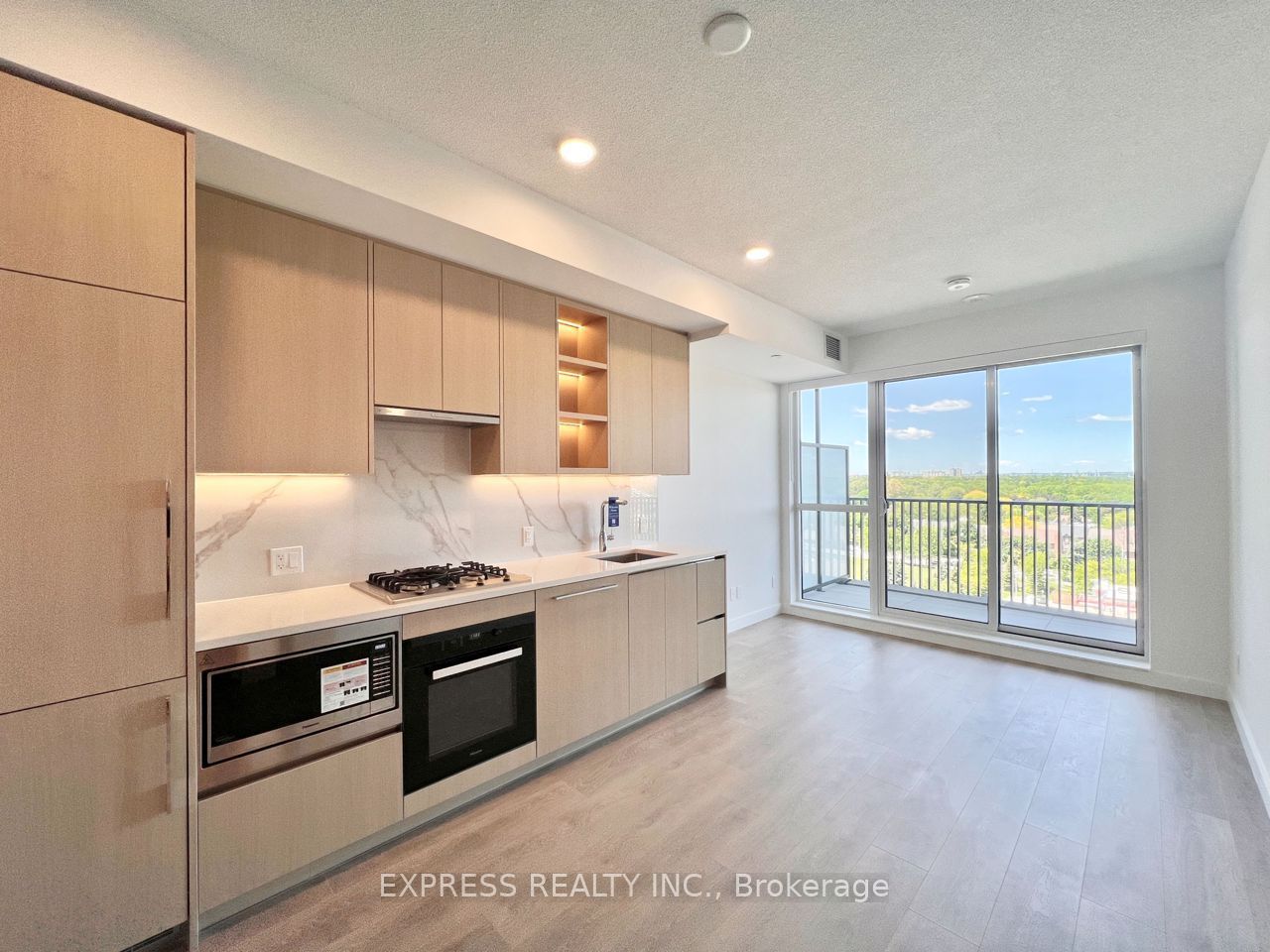 68 Esther Shiner Boulevard 1008