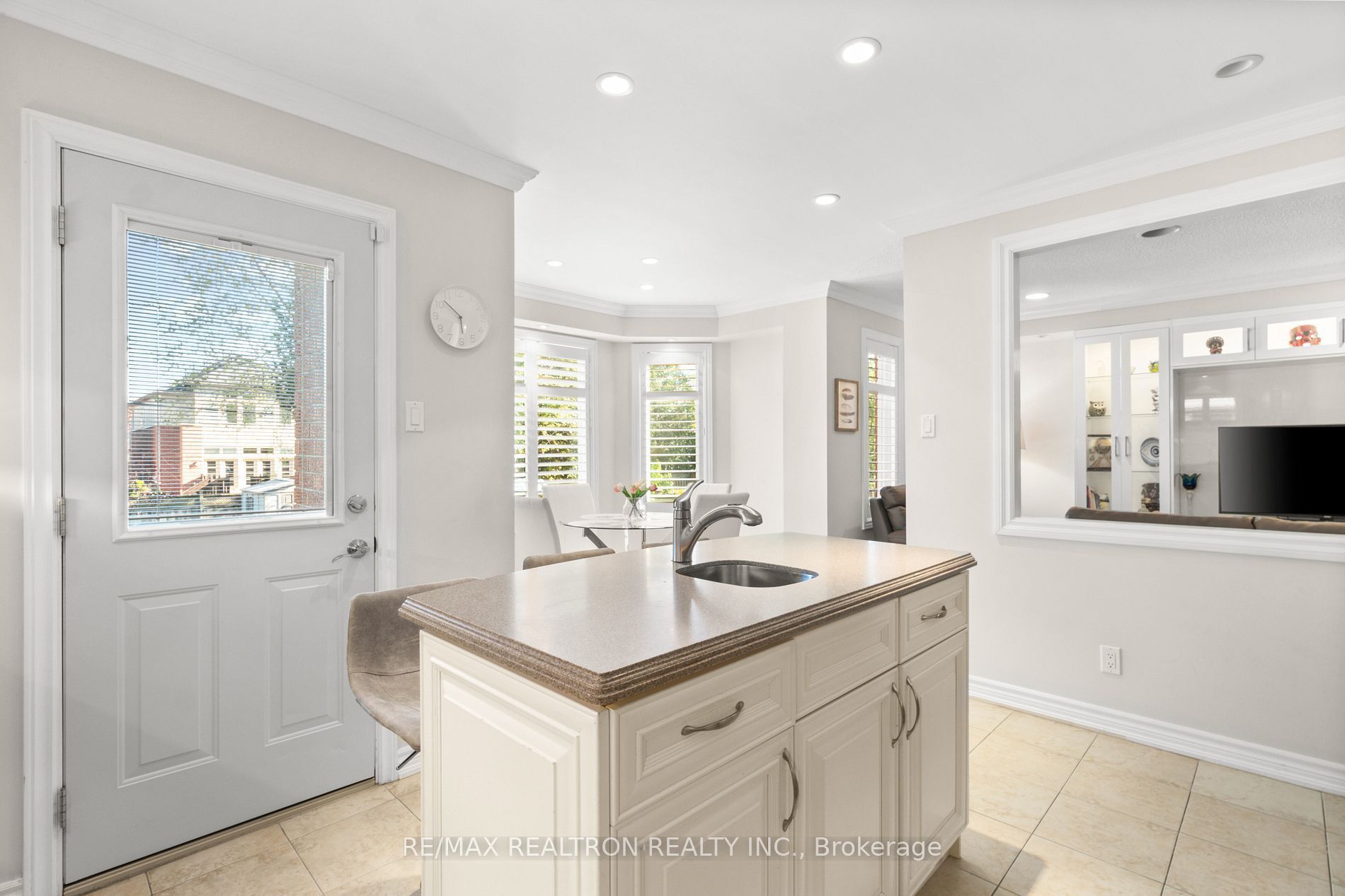 183 Holmes Avenue Property Photo 6