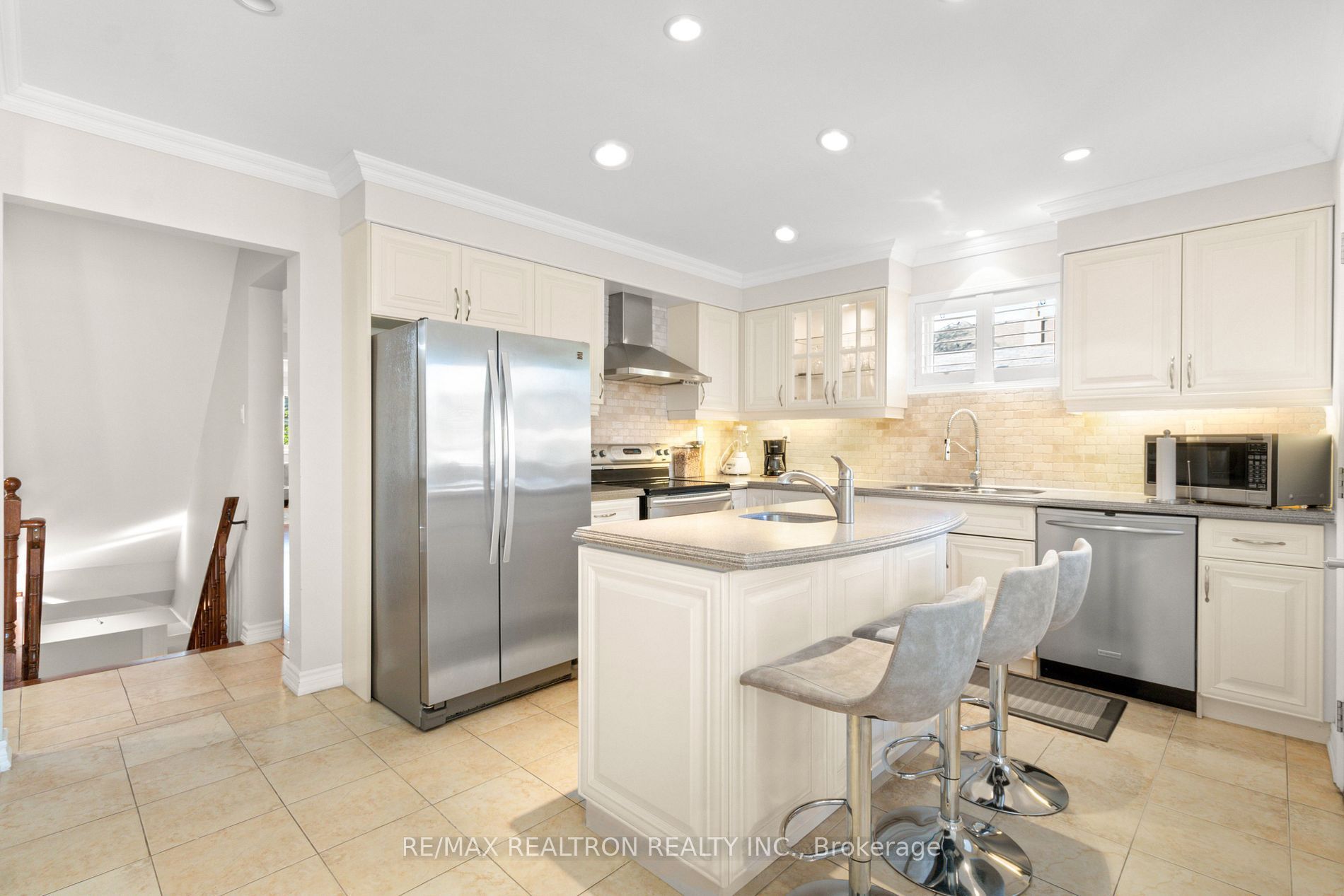 183 Holmes Avenue Property Photo 7