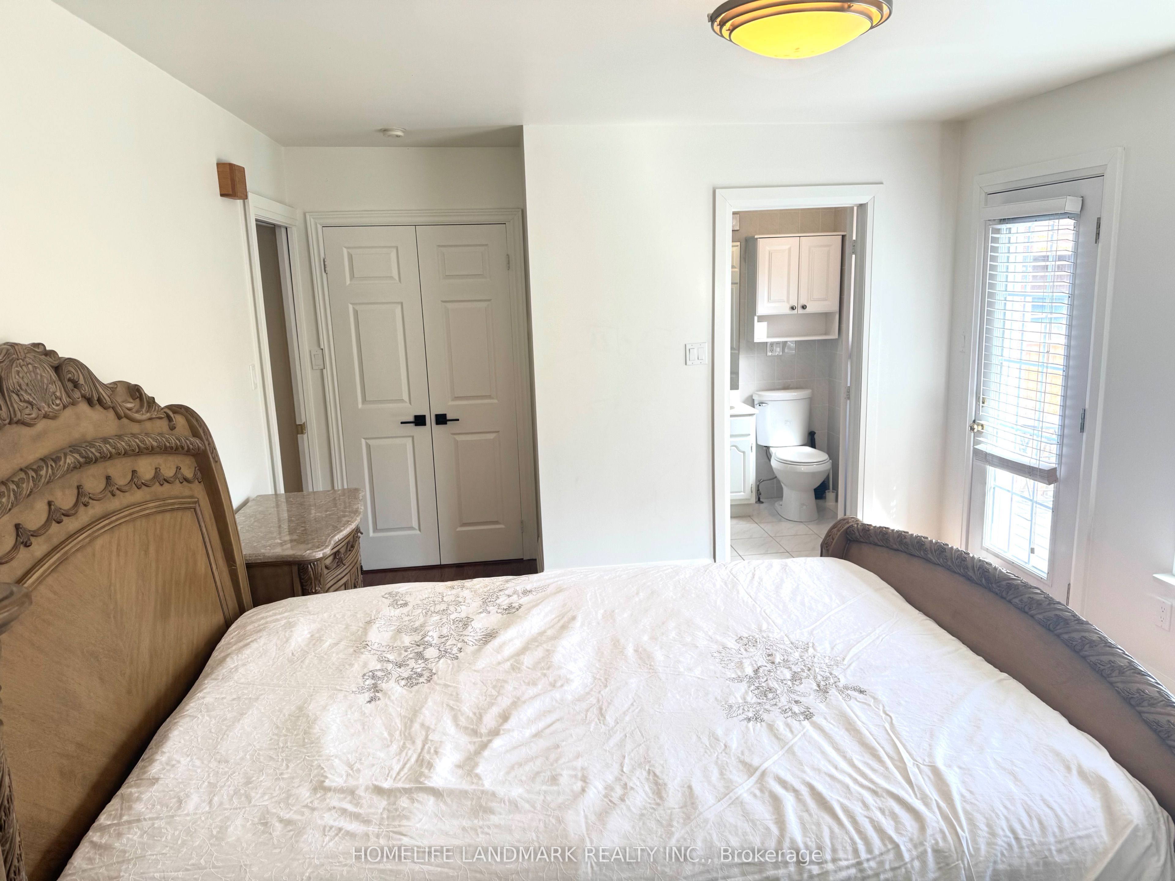 95 Poyntz Avenue Property Photo 2