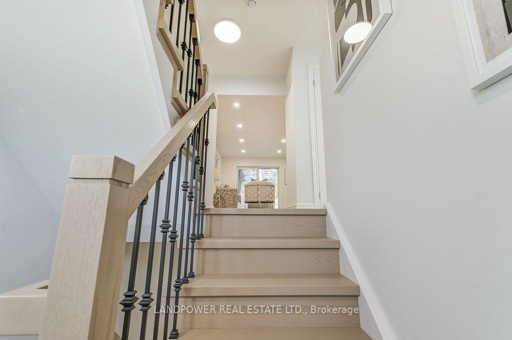 10 Brassbell Mill Way Property Photo 5