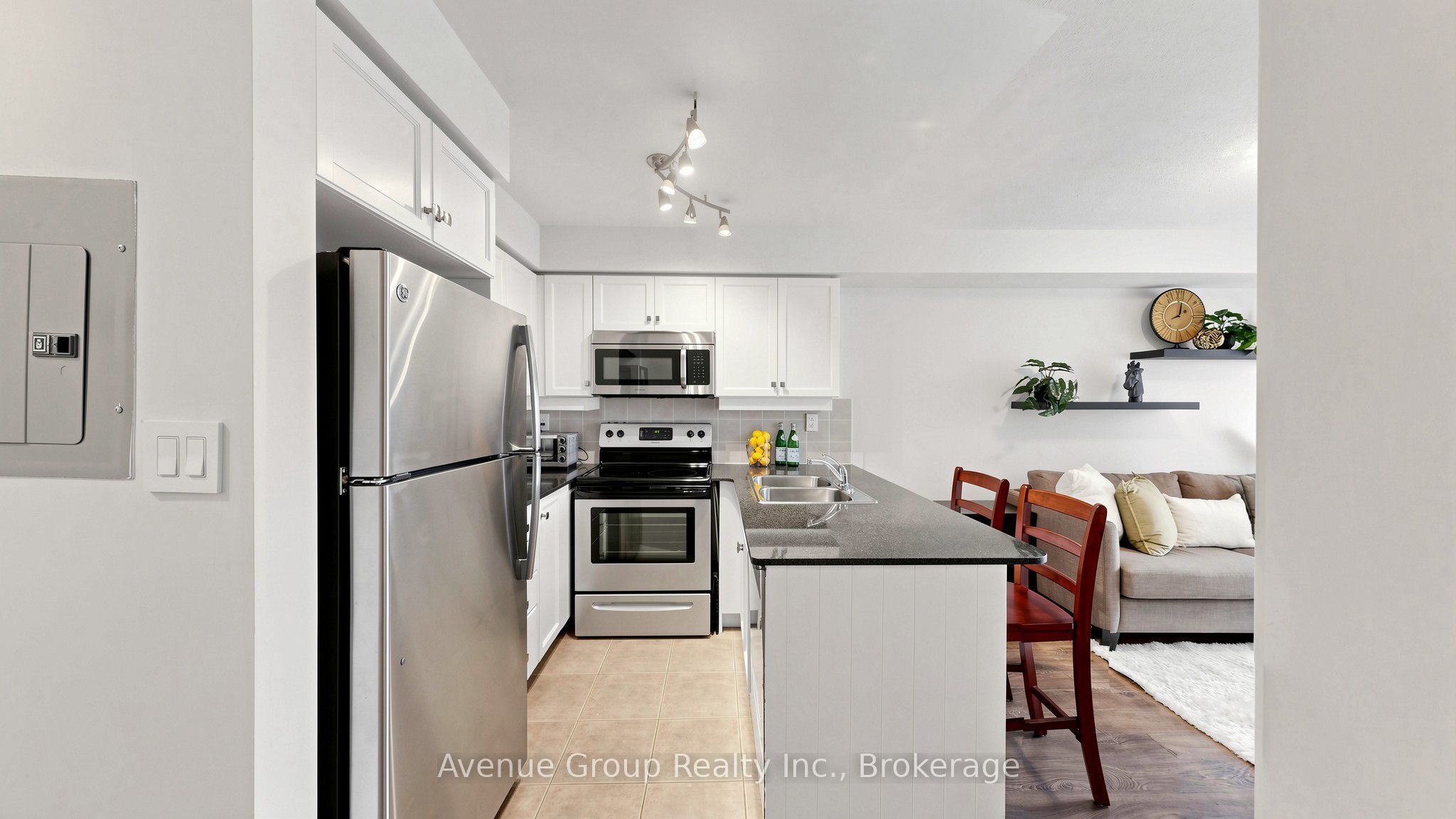 19 Barberry Place 513 Property Photo 10