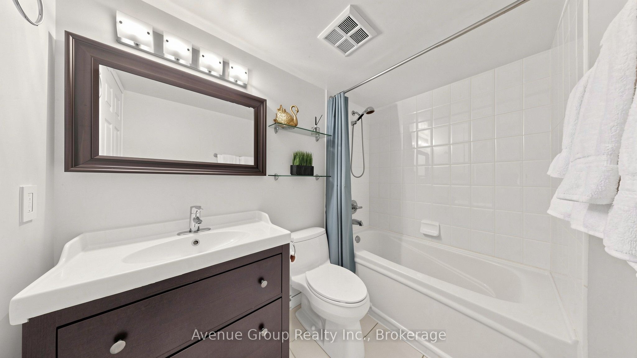 19 Barberry Place 513 Property Photo 16