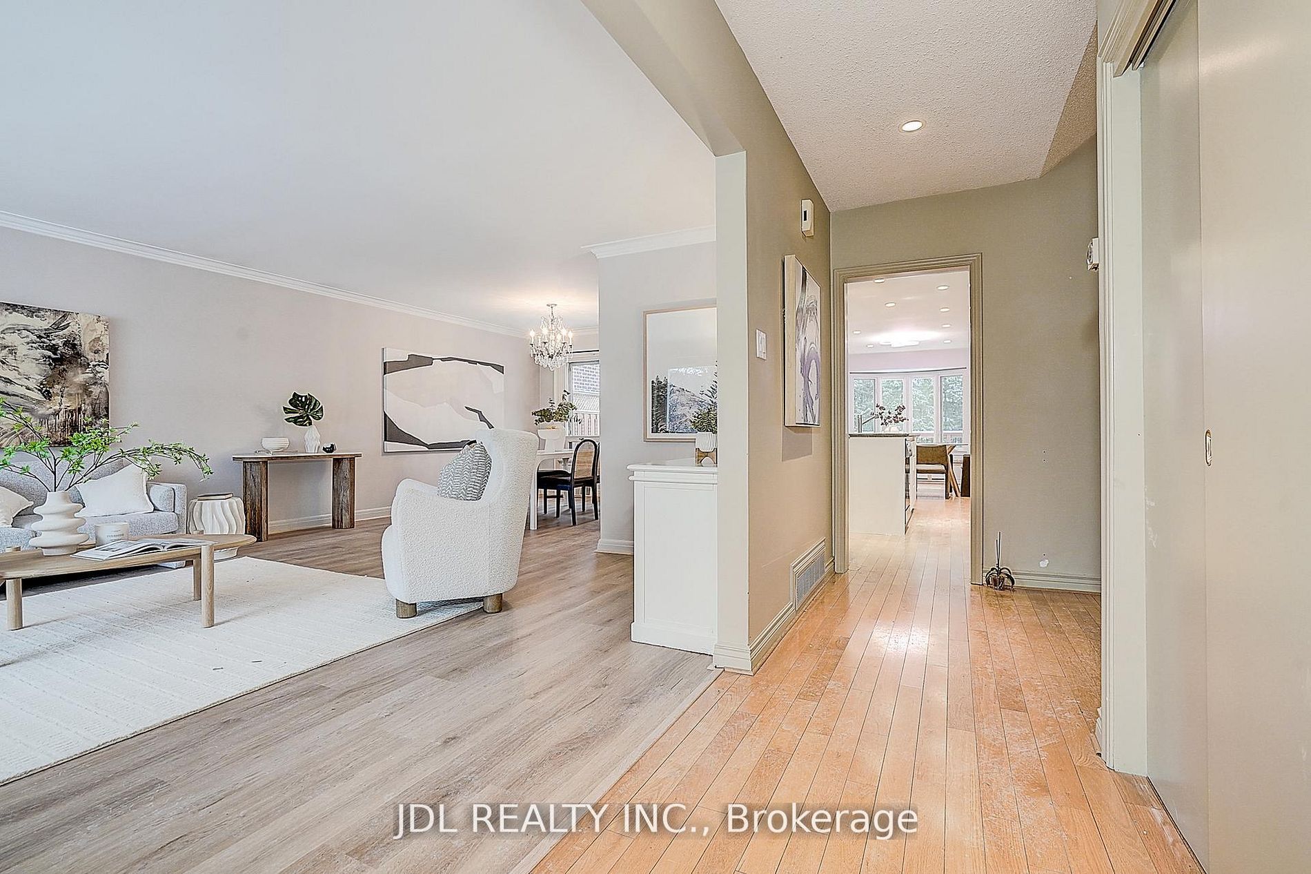 87 Munro Boulevard Property Photo 10