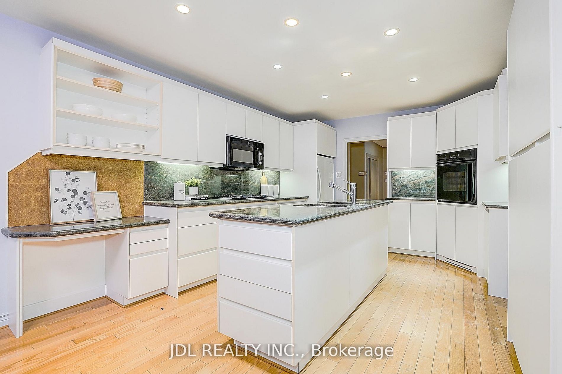 87 Munro Boulevard Property Photo 12