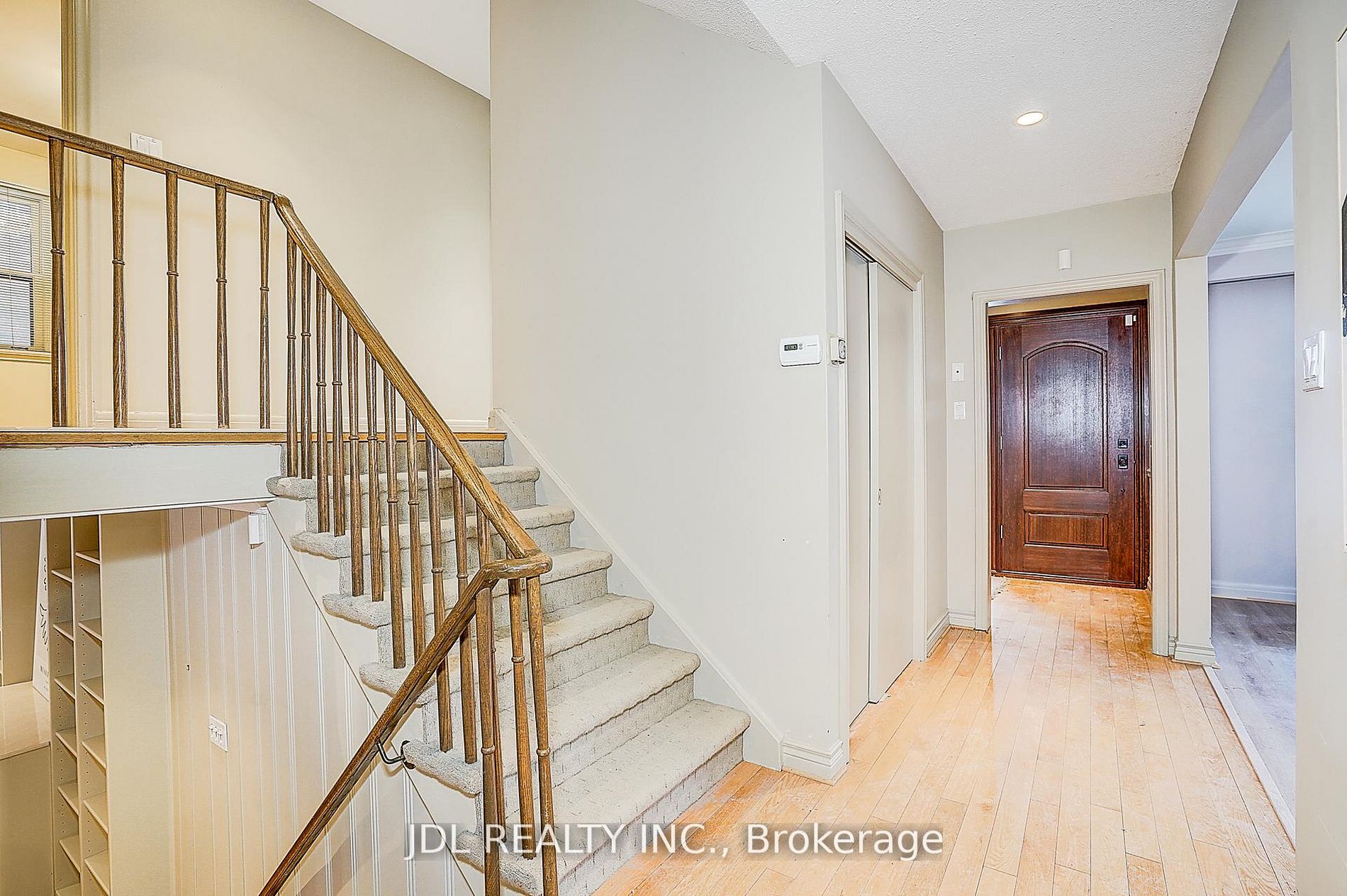 87 Munro Boulevard Property Photo 17