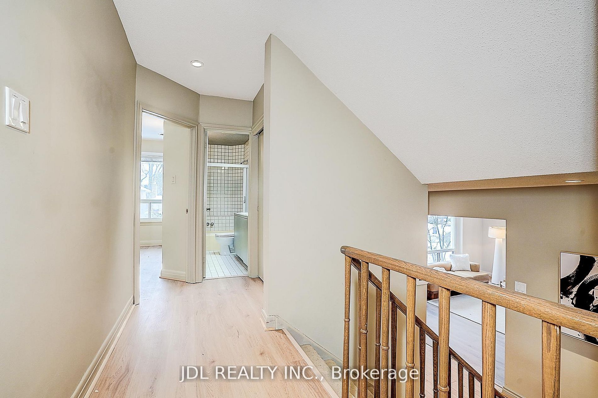 87 Munro Boulevard Property Photo 18
