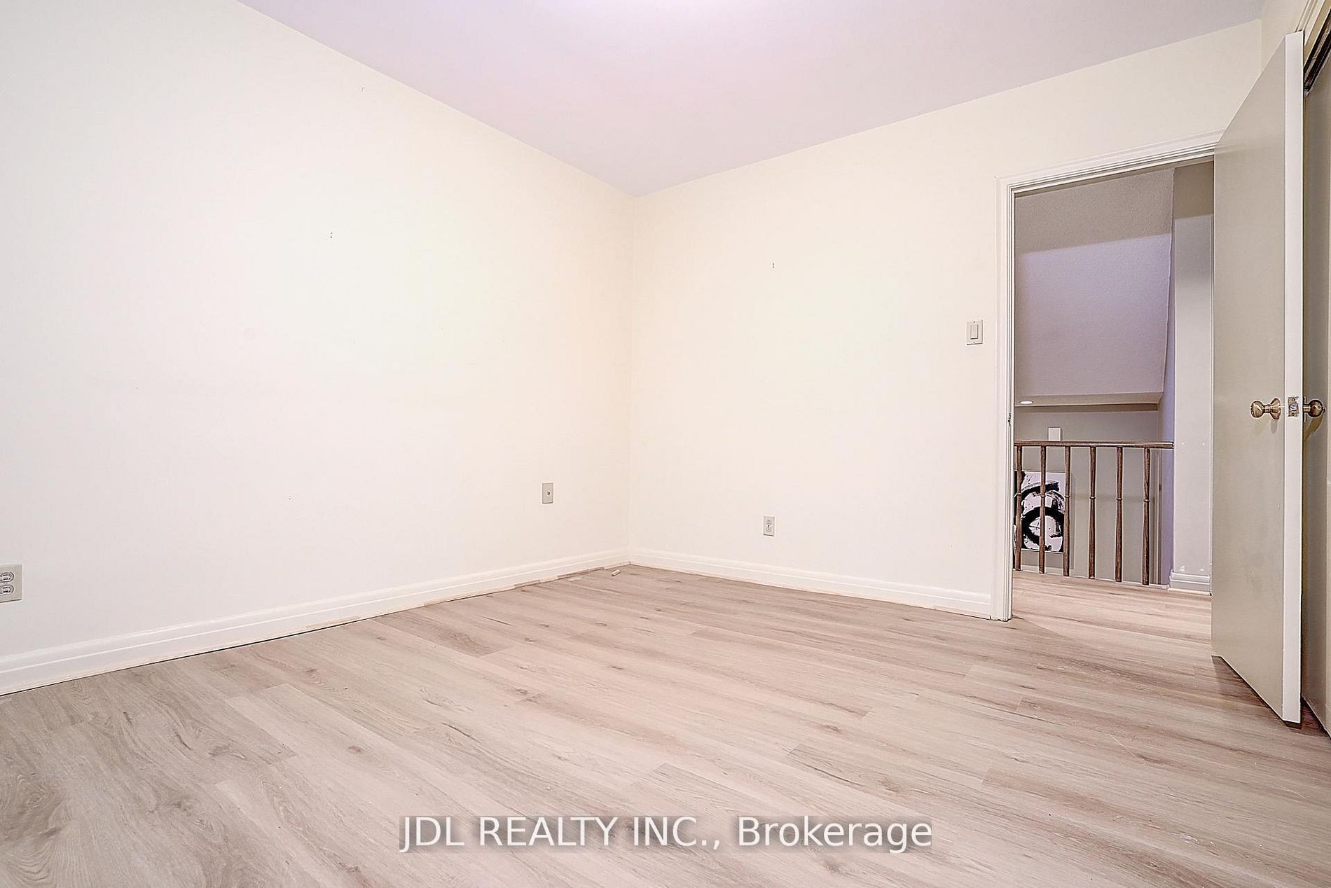 87 Munro Boulevard Property Photo 27