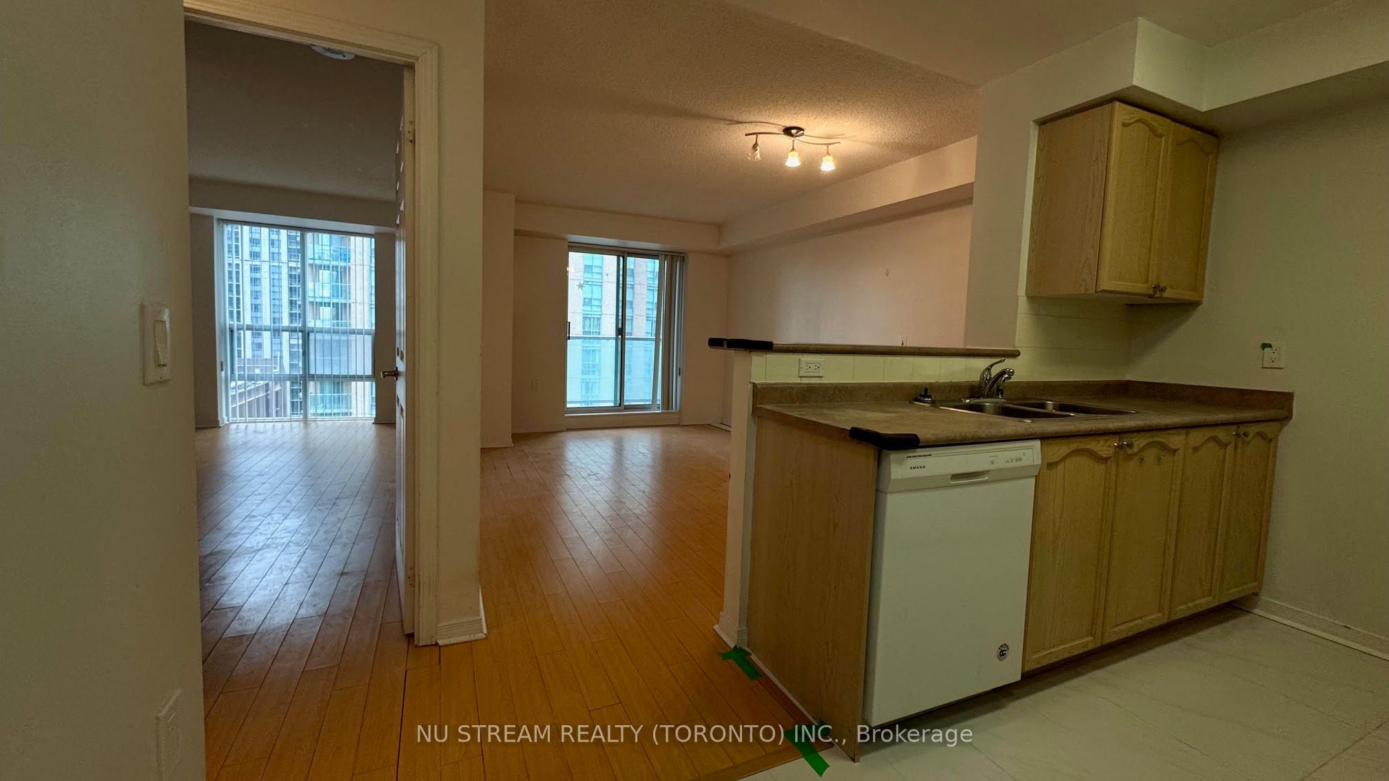 20 Olive Avenue 1106 Property Photo 4