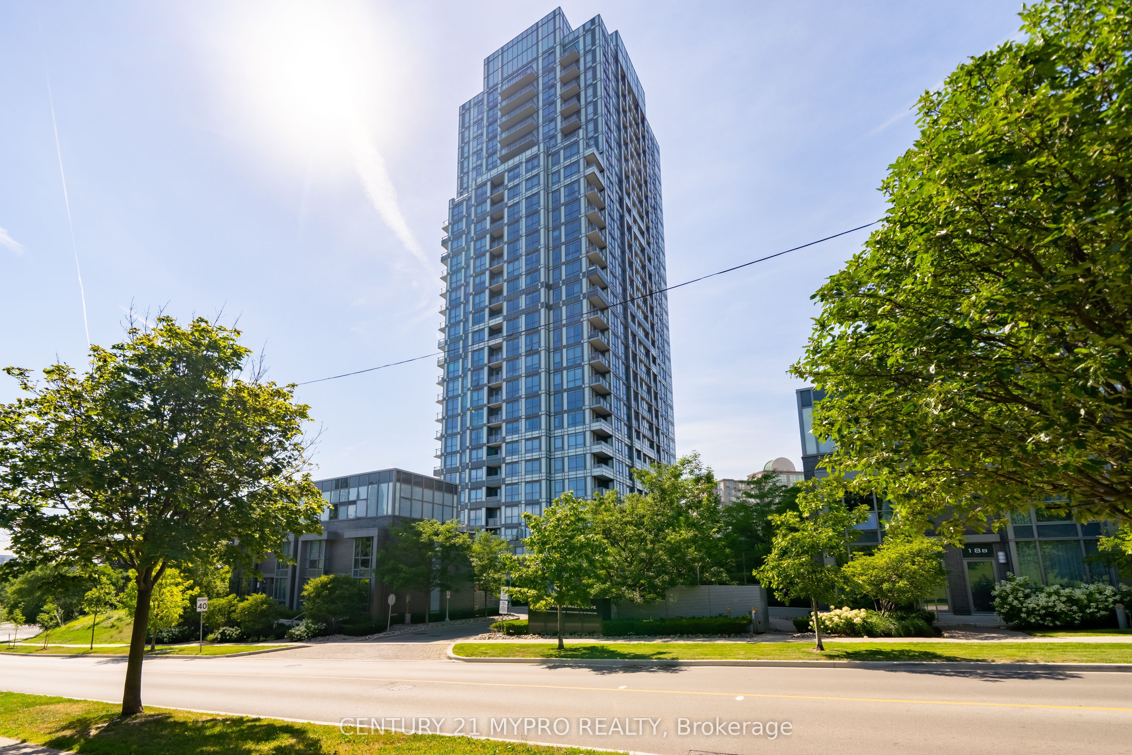 18 Graydon Hall Drive 212