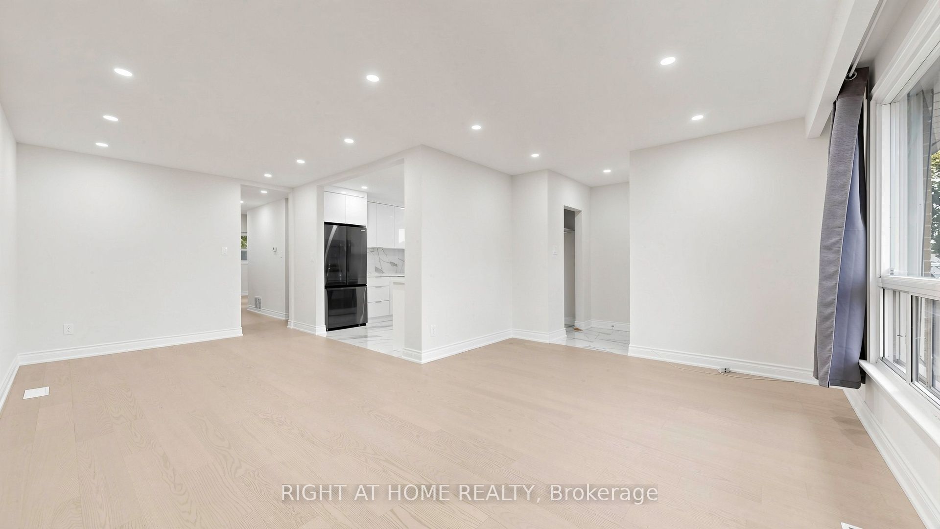 76 Fenside Drive Property Photo 6