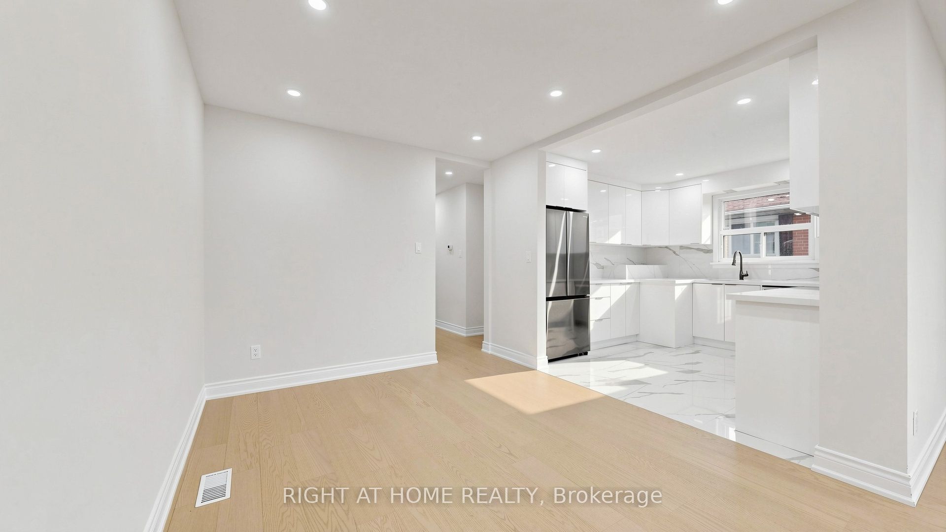 76 Fenside Drive Property Photo 7