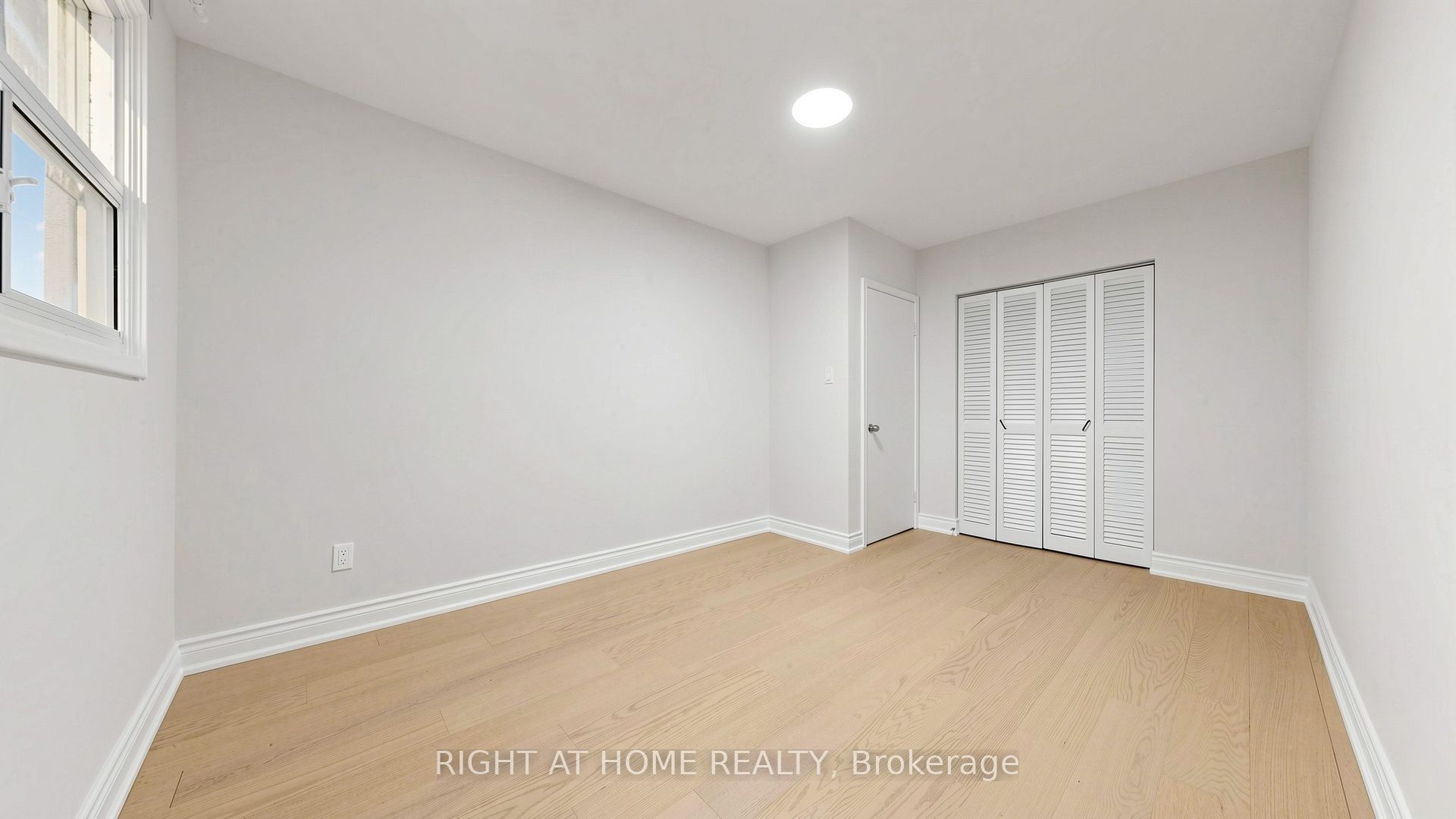 76 Fenside Drive Property Photo 22