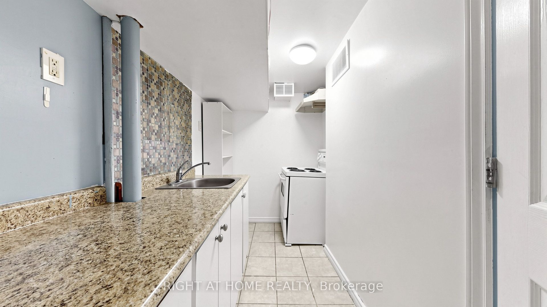 76 Fenside Drive Property Photo 35
