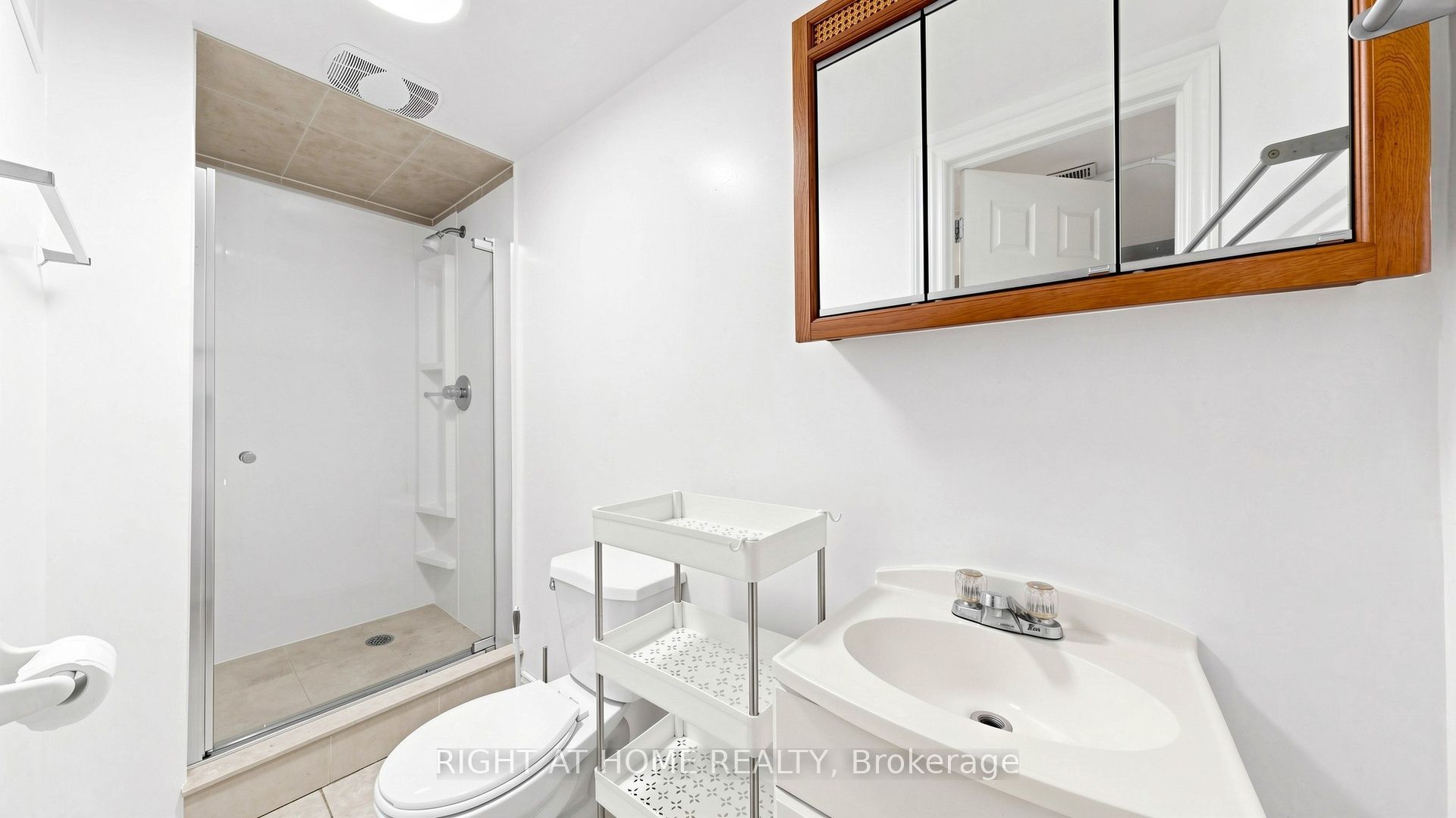 76 Fenside Drive Property Photo 37
