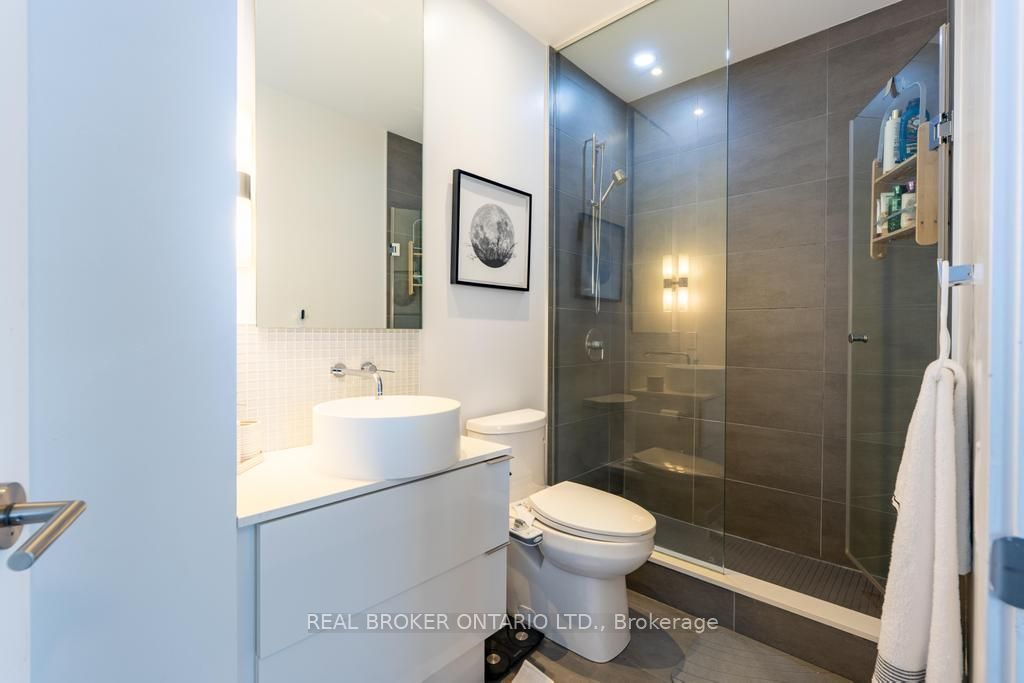185 Roehampton Avenue S 1601 Property Photo 14