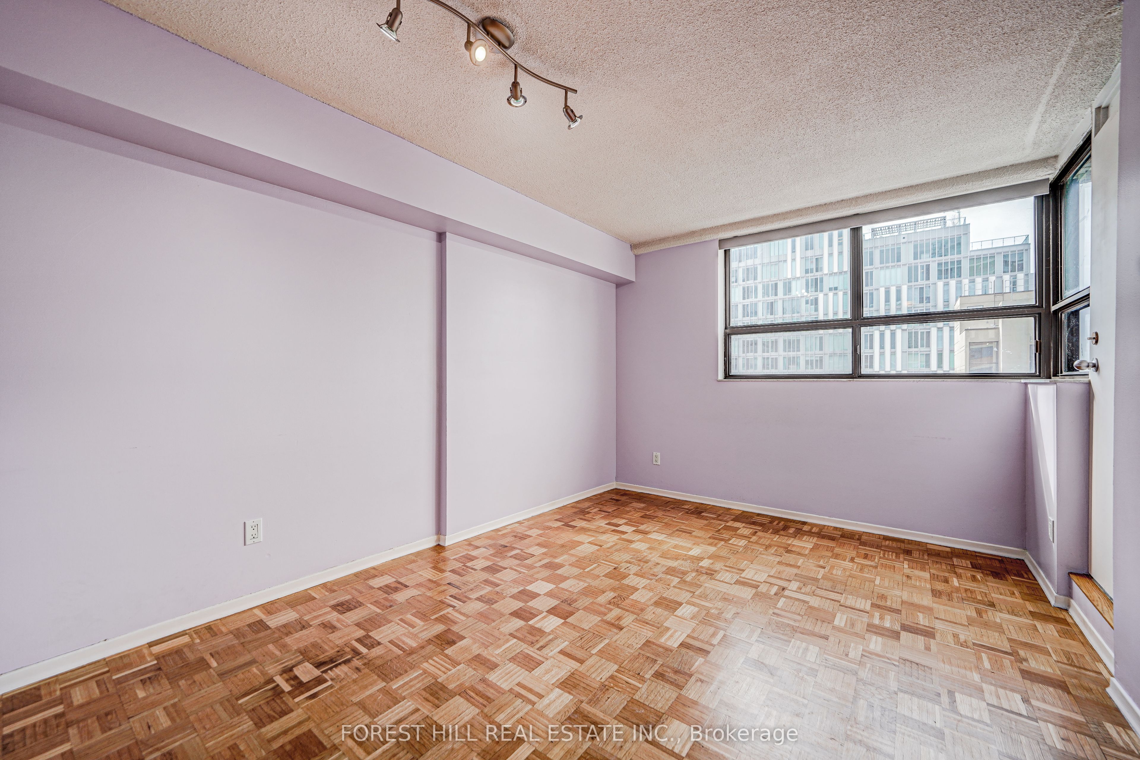 60 St. Patrick Street 728 Property Photo 8