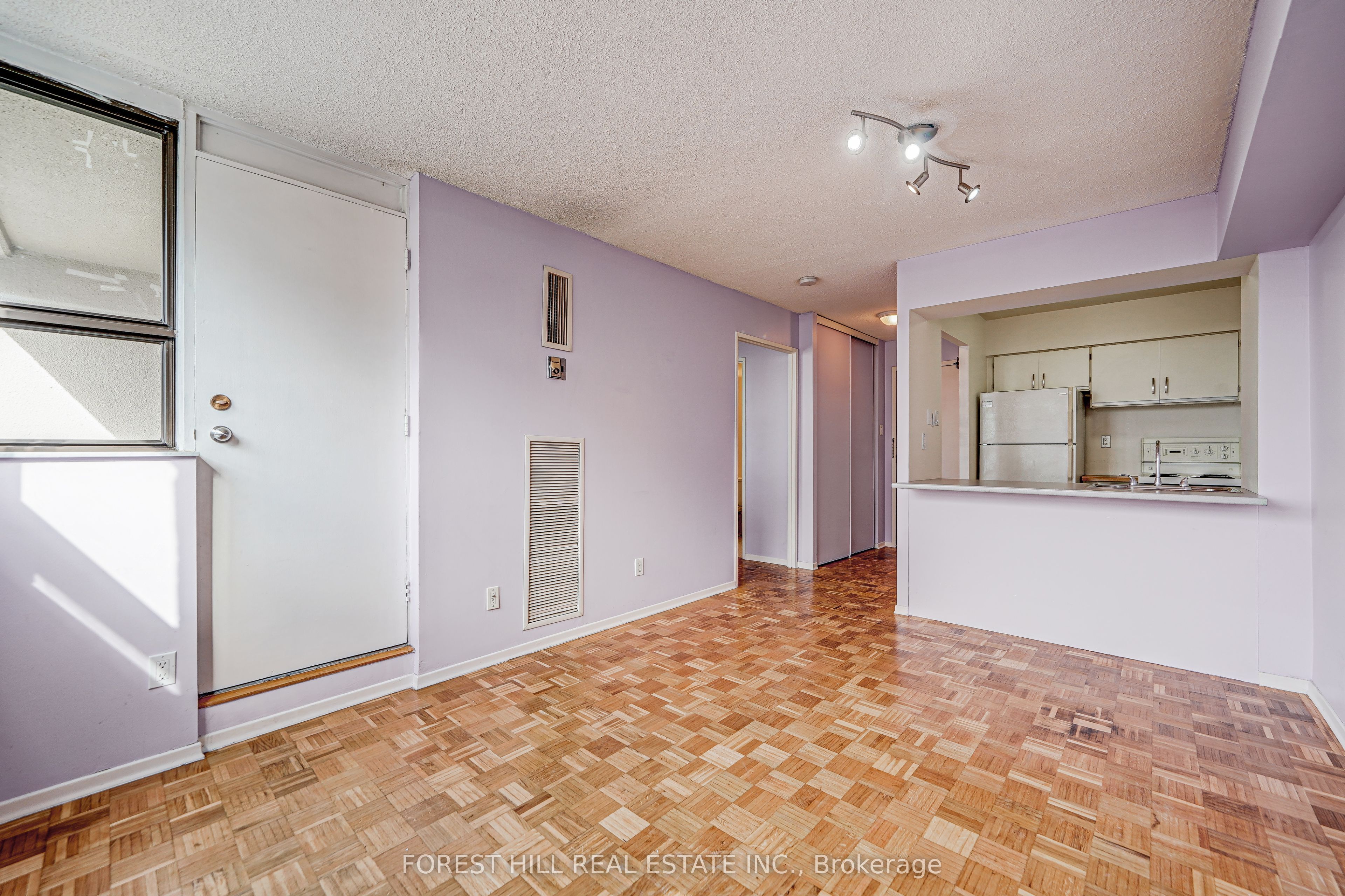 60 St. Patrick Street 728 Property Photo 11