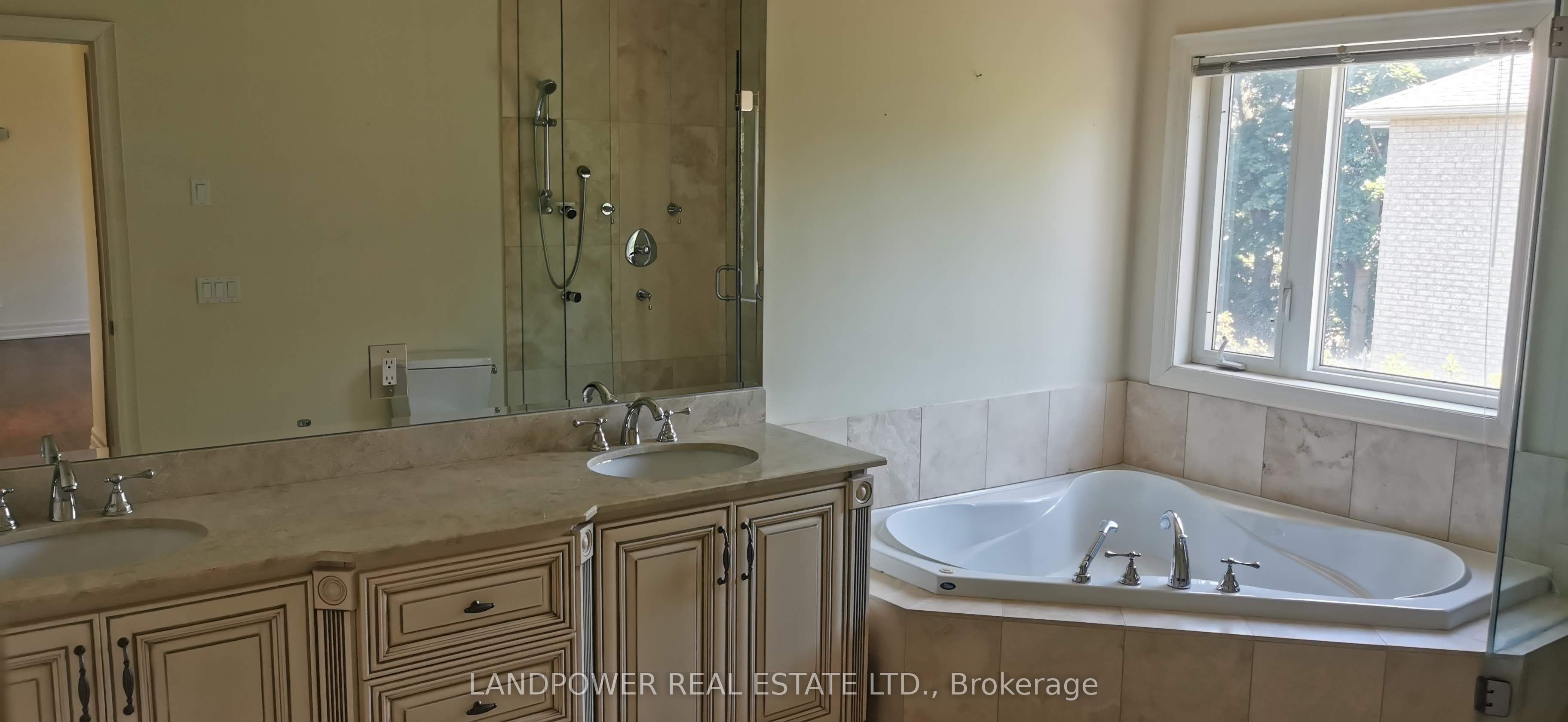 33 Bevdale Road Property Photo 22