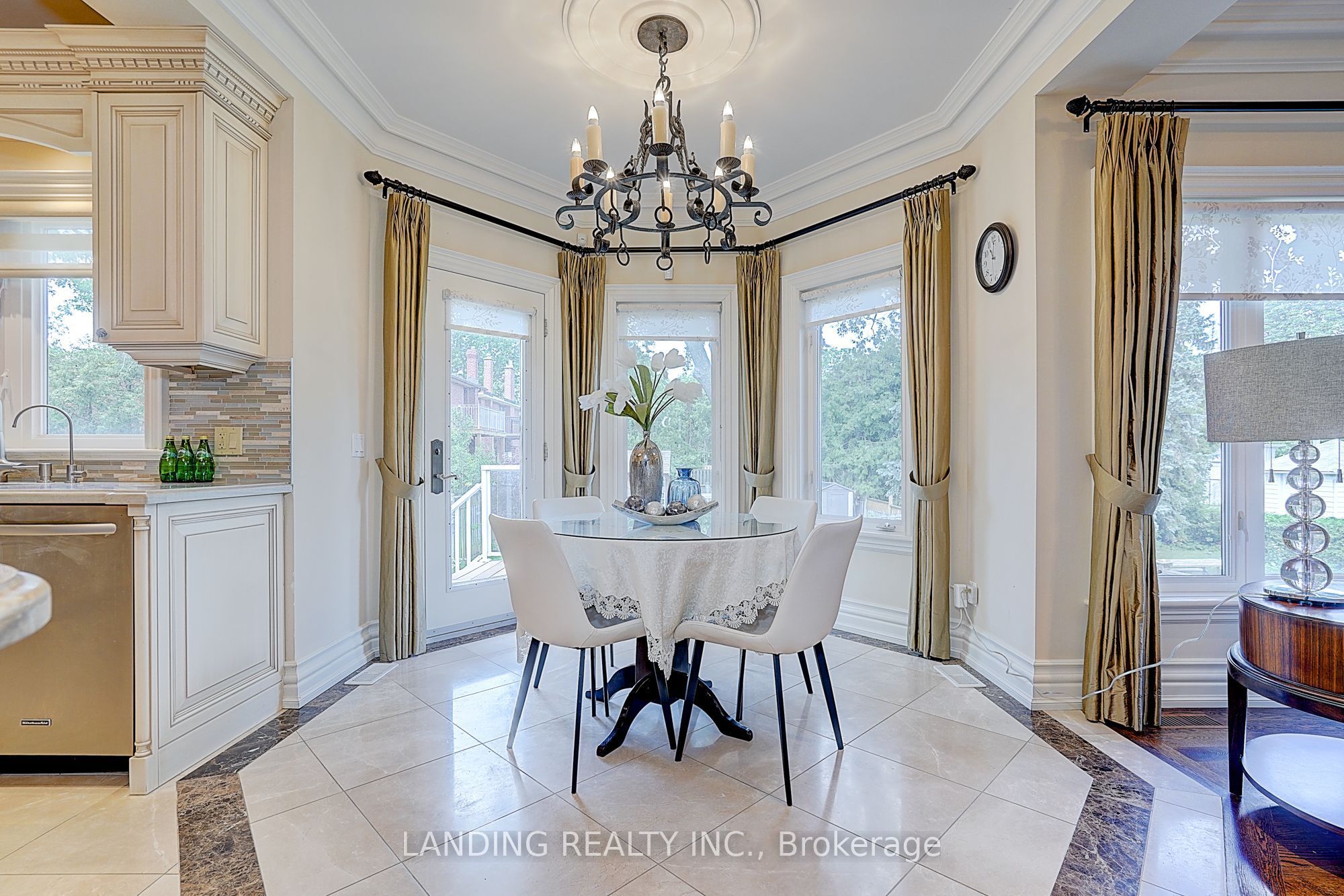 24 Abbotsford Road Property Photo 21