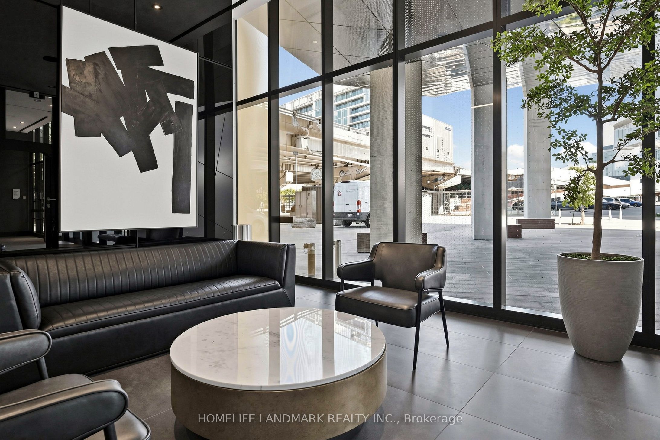 21 Lawren Harris Square 801 Property Photo 6