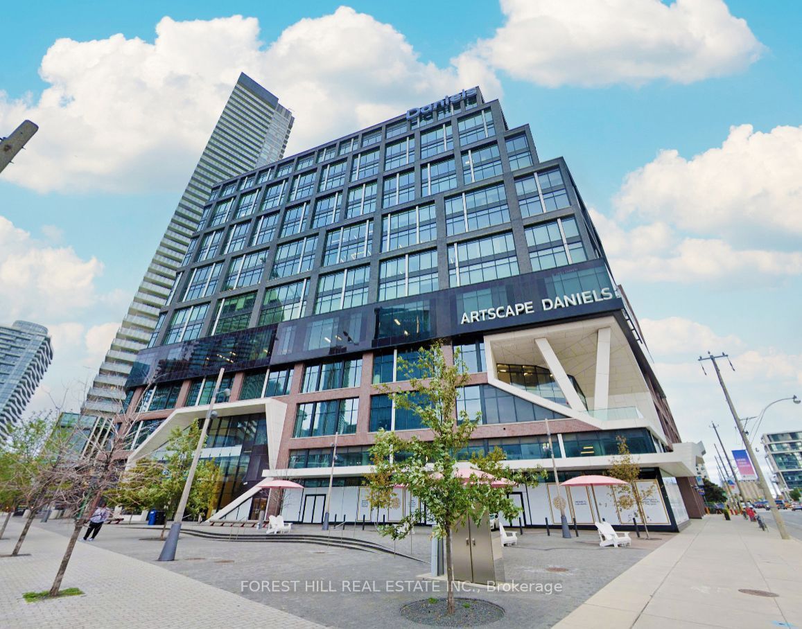 130 Queens Quay 516