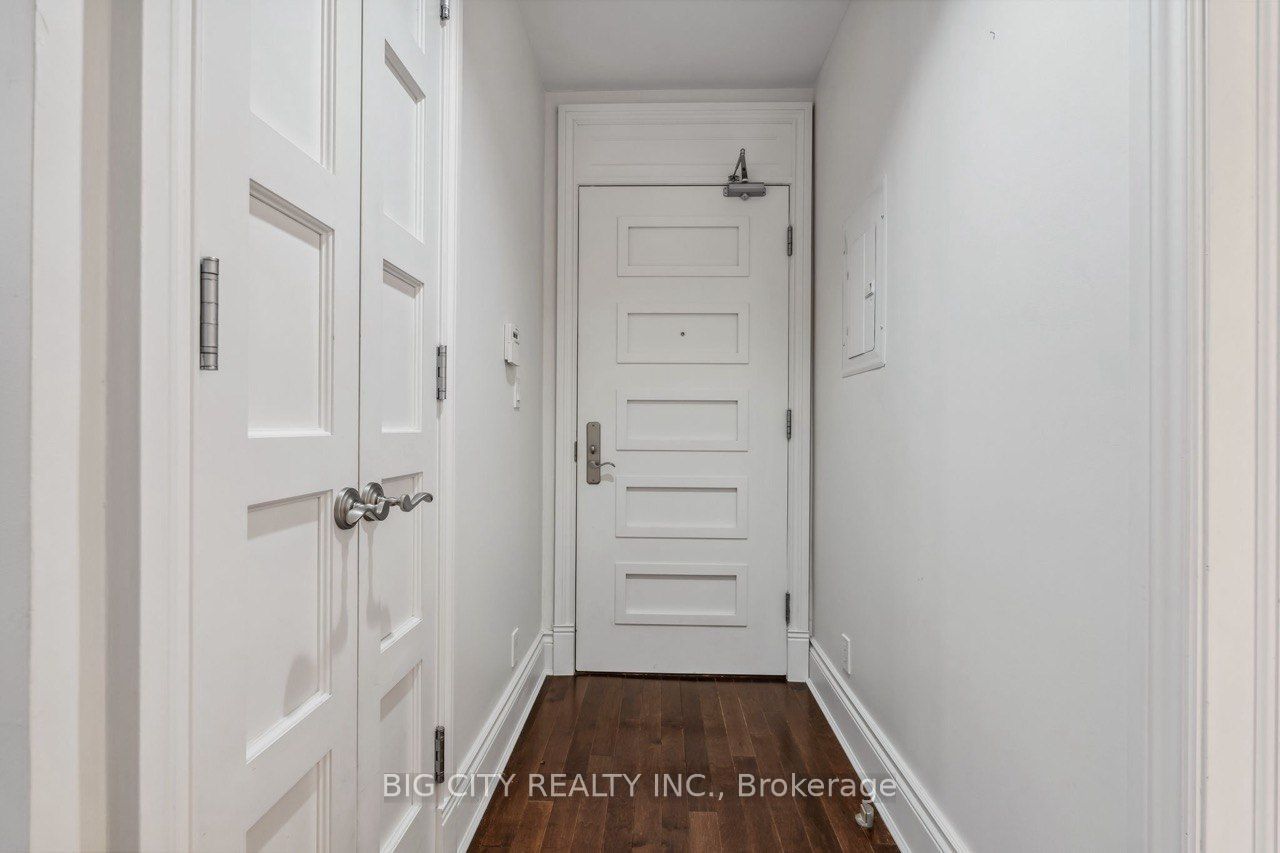 22 Leader Lane 408 Property Photo 4