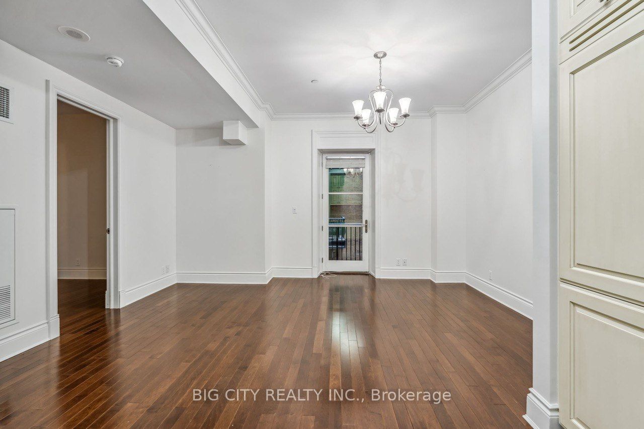 22 Leader Lane 408 Property Photo 5