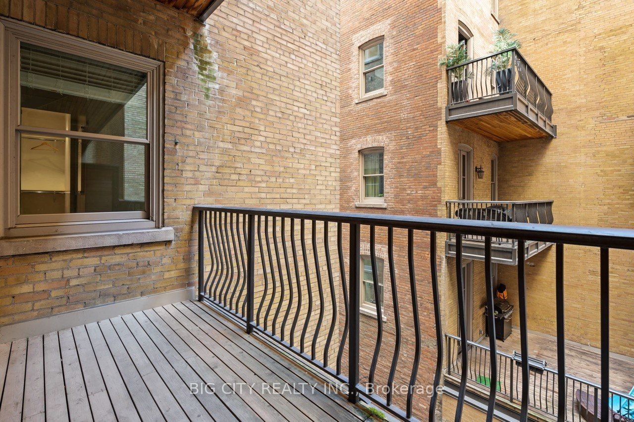 22 Leader Lane 408 Property Photo 19