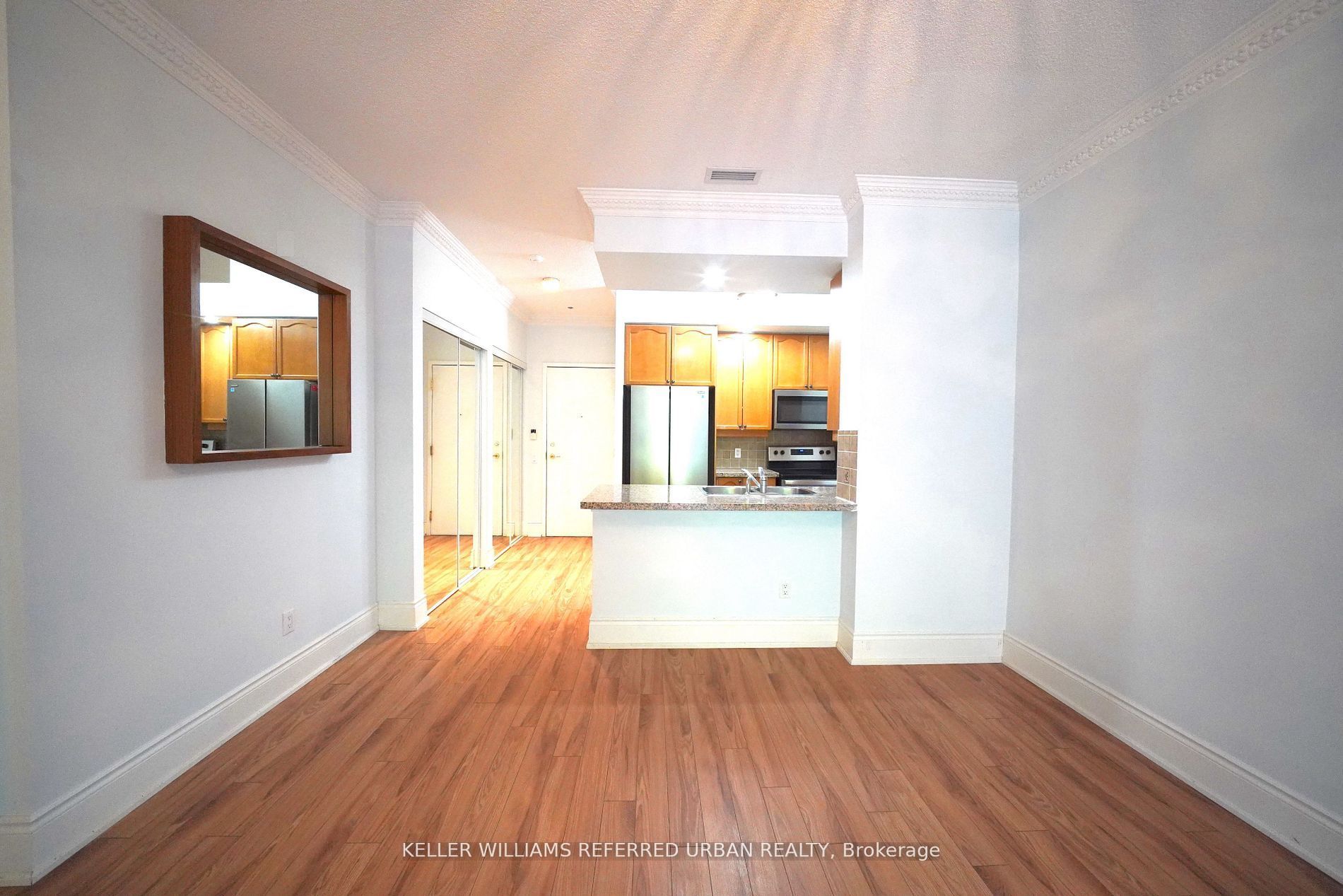 10 Northtown Way 212 Property Photo 4