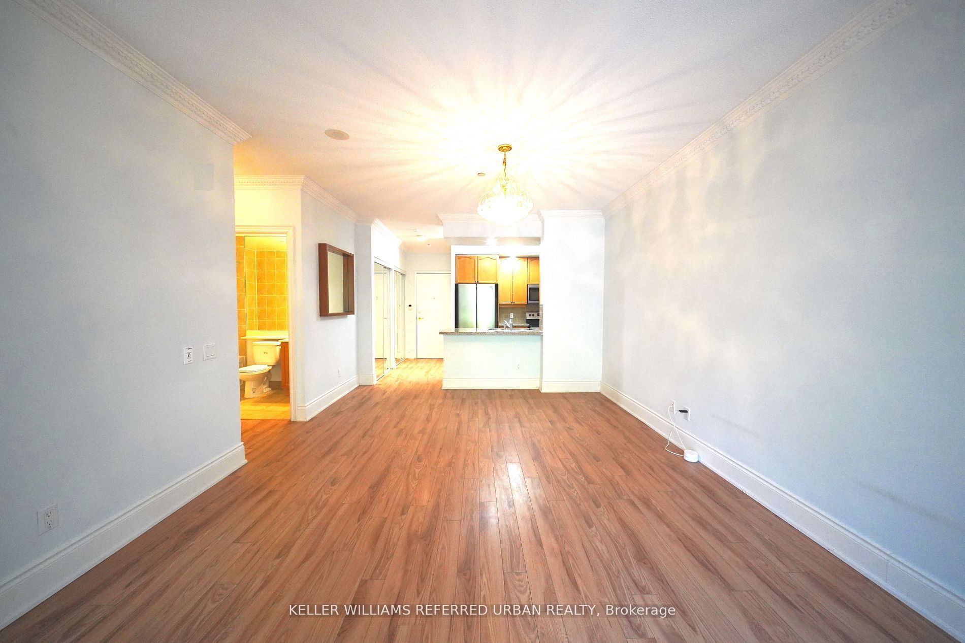 10 Northtown Way 212 Property Photo 5