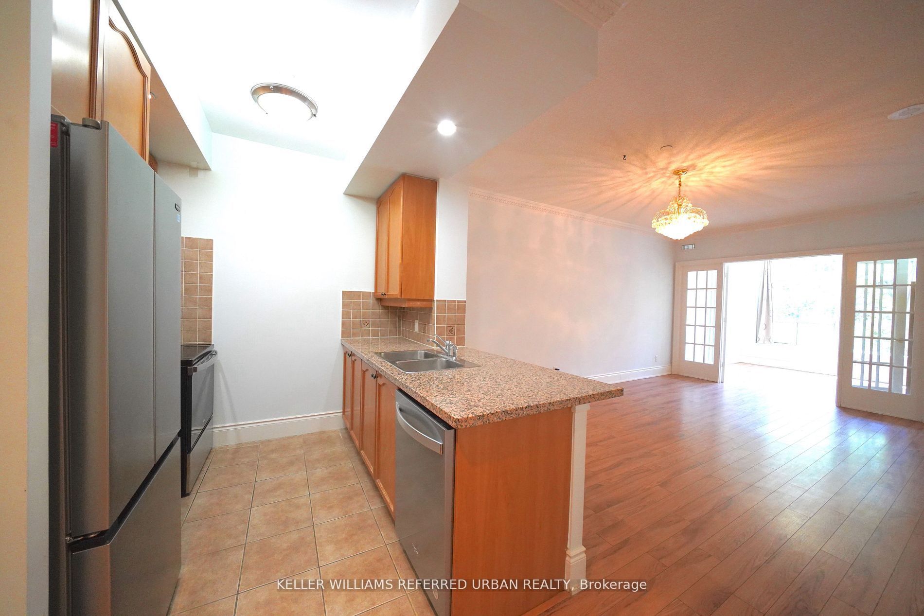 10 Northtown Way 212 Property Photo 8