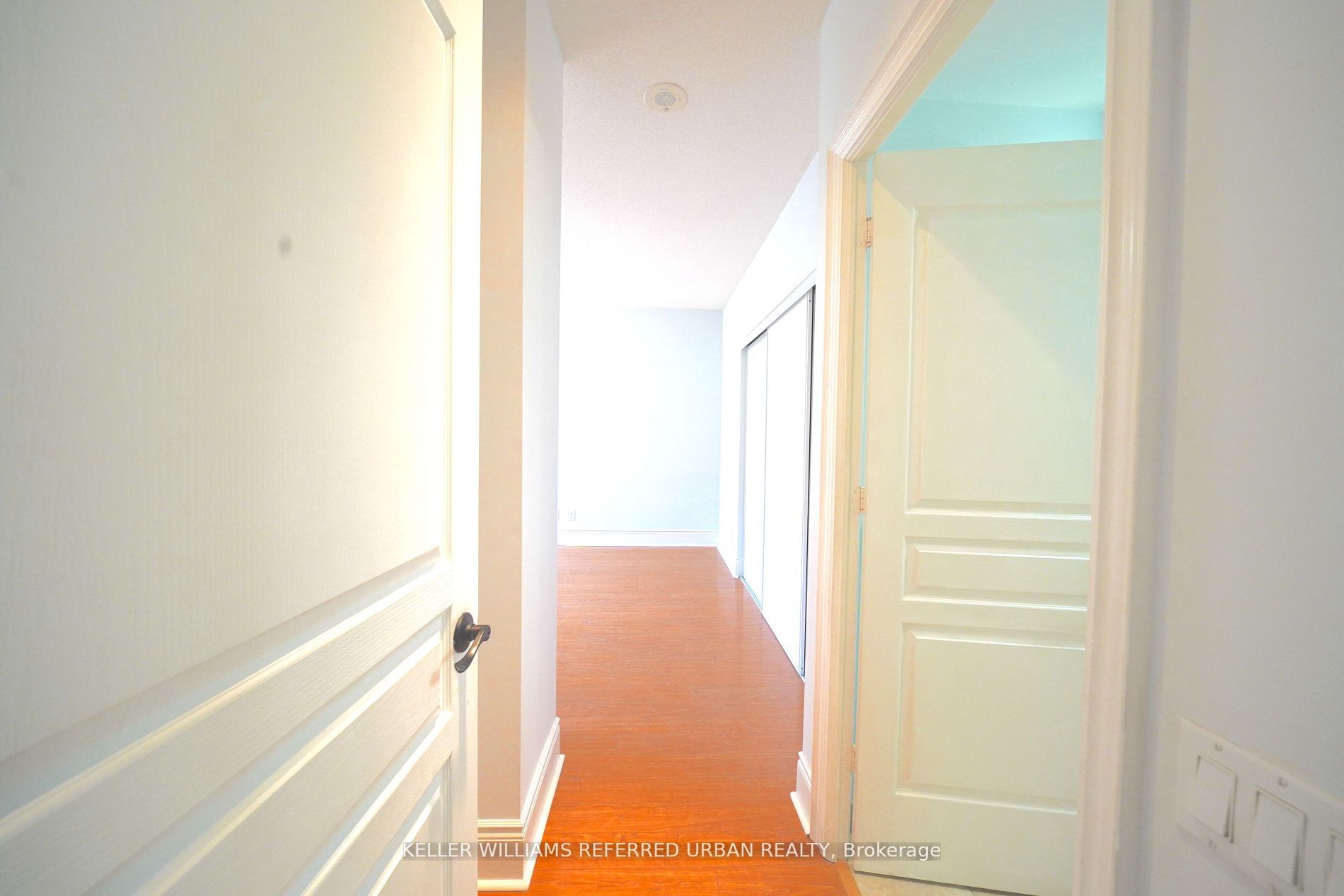 10 Northtown Way 212 Property Photo 16