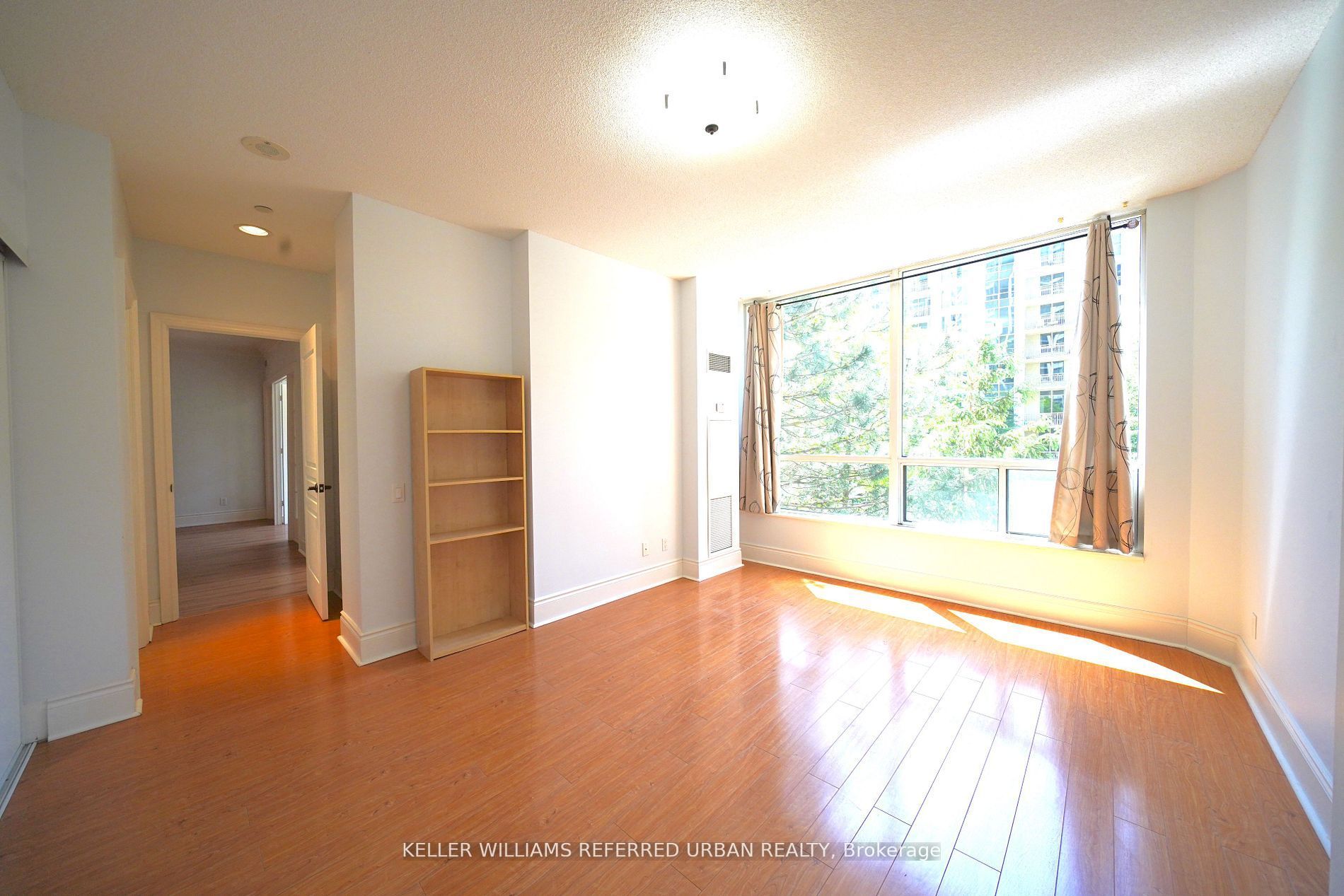 10 Northtown Way 212 Property Photo 18