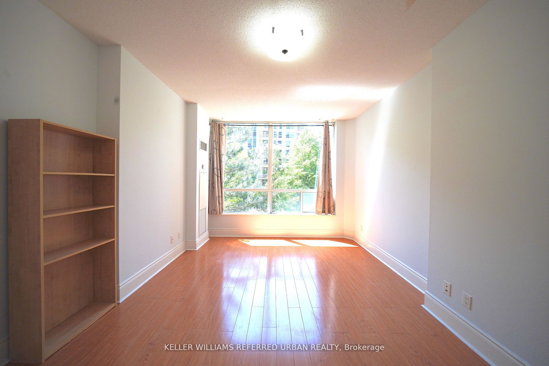 10 Northtown Way 212 Property Photo 20