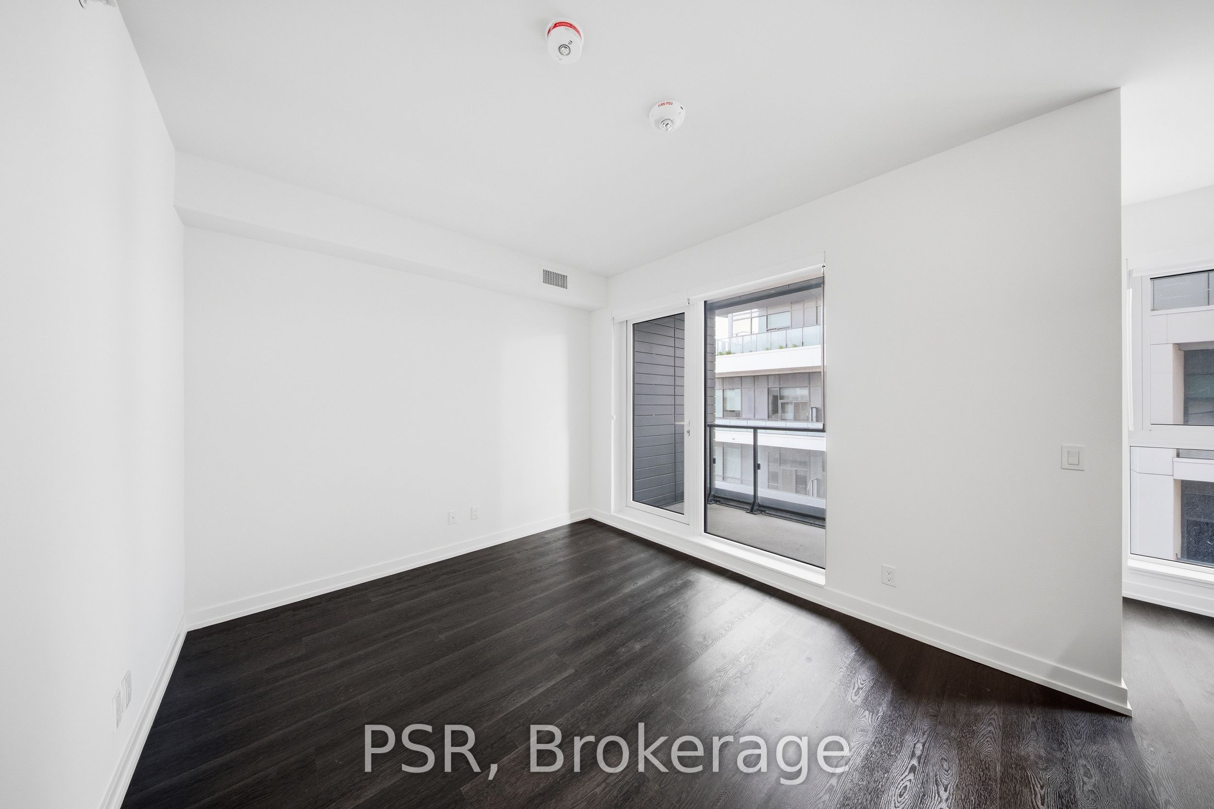 70 Ordnance Street 409 Property Photo 6