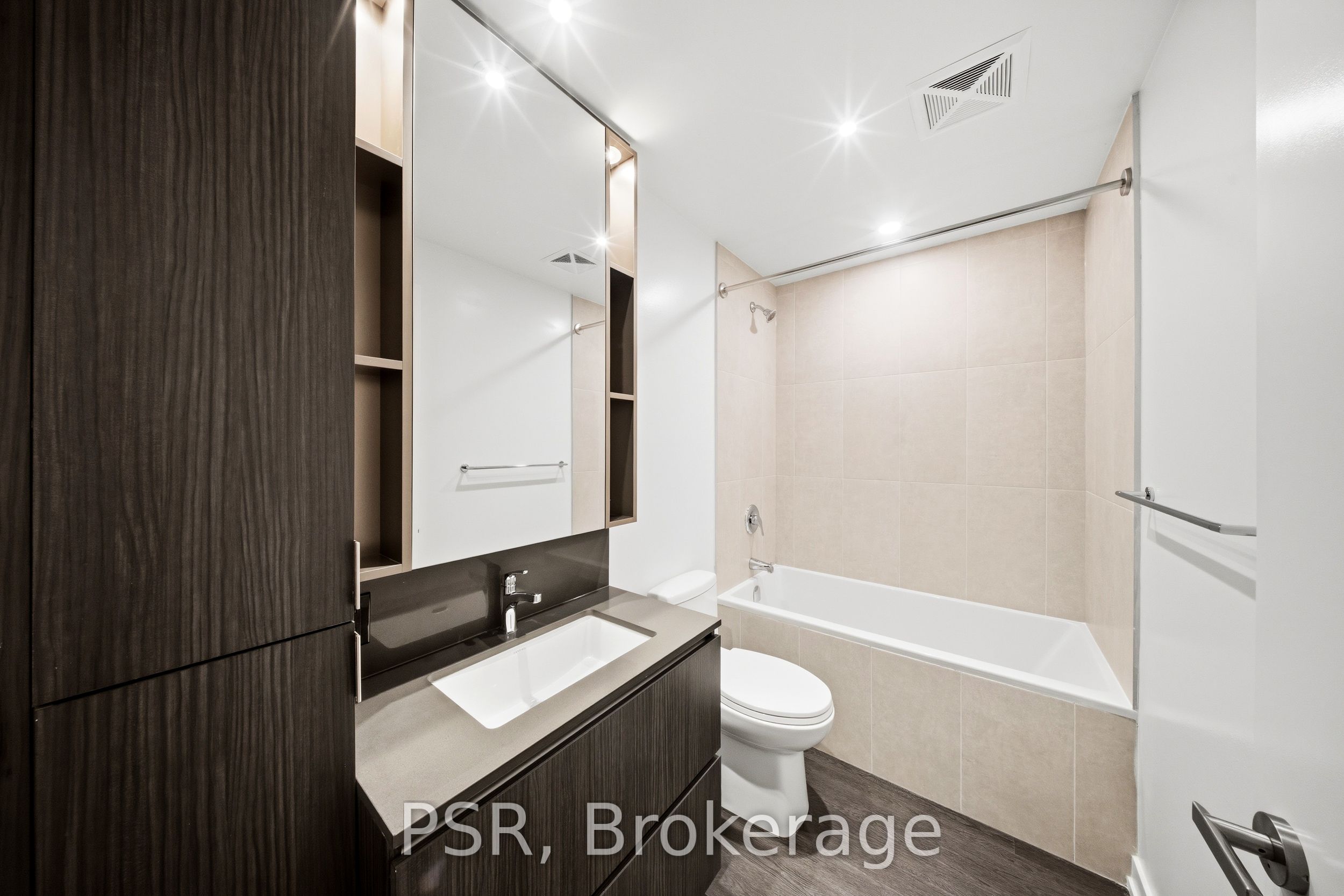 70 Ordnance Street 409 Property Photo 19