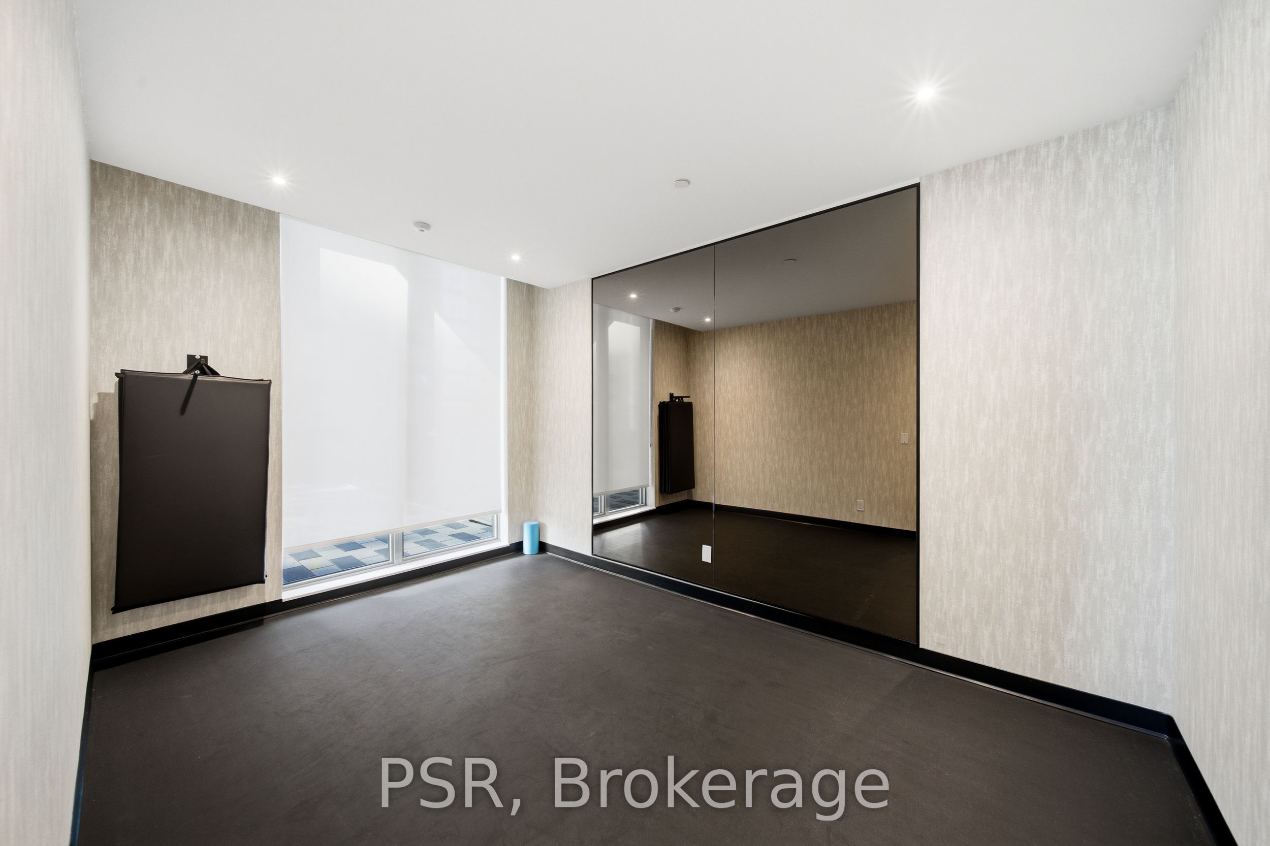 70 Ordnance Street 409 Property Photo 31
