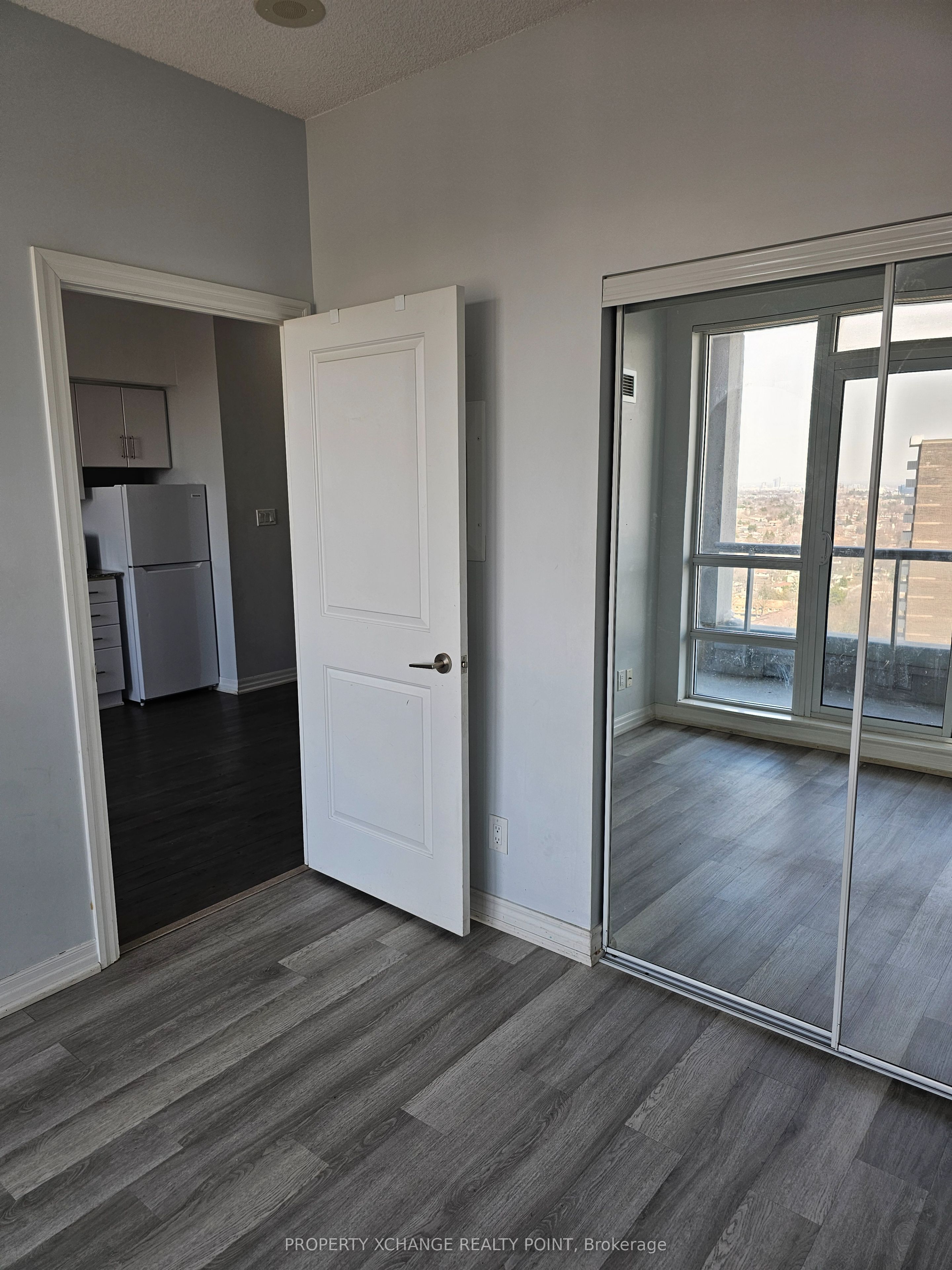30 Herons Hill Way 1804 Property Photo 2