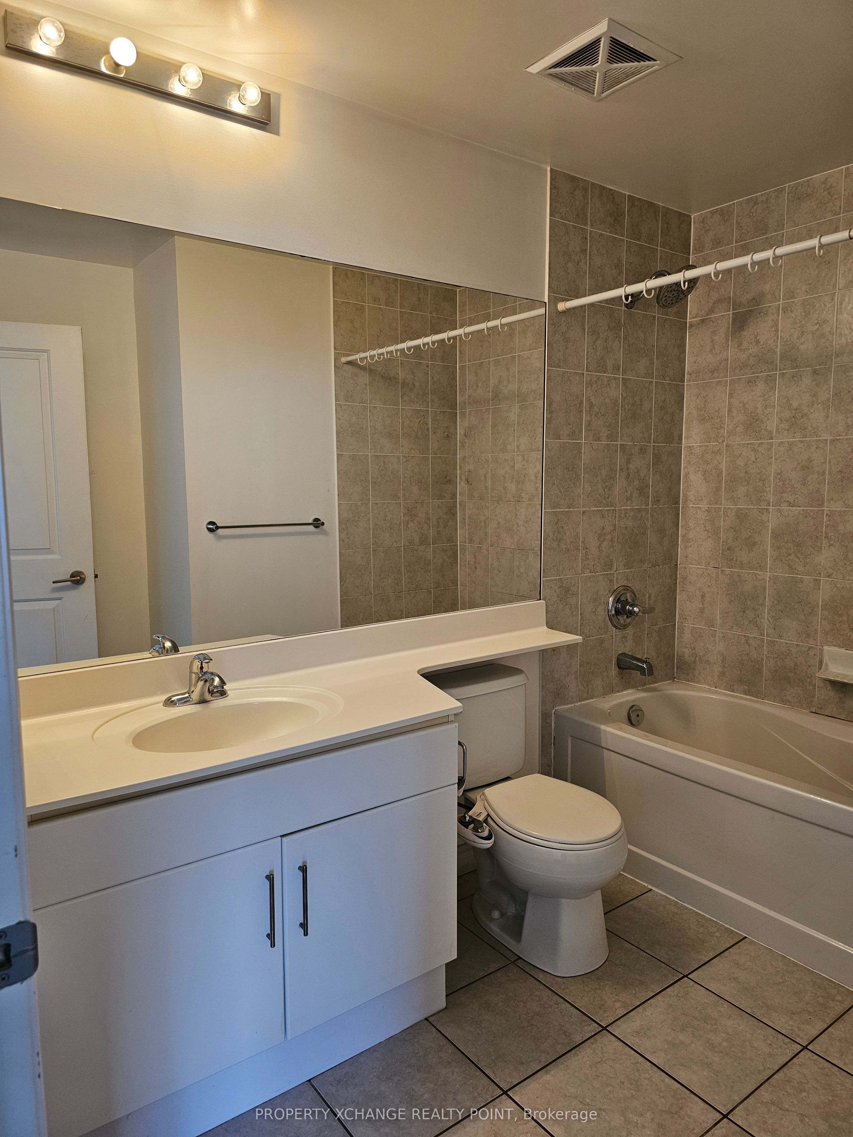 30 Herons Hill Way 1804 Property Photo 7