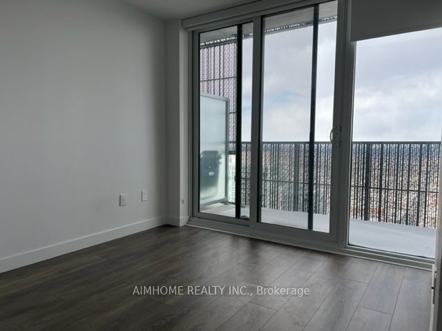 8 Eglinton Avenue E 3505 Property Photo 8