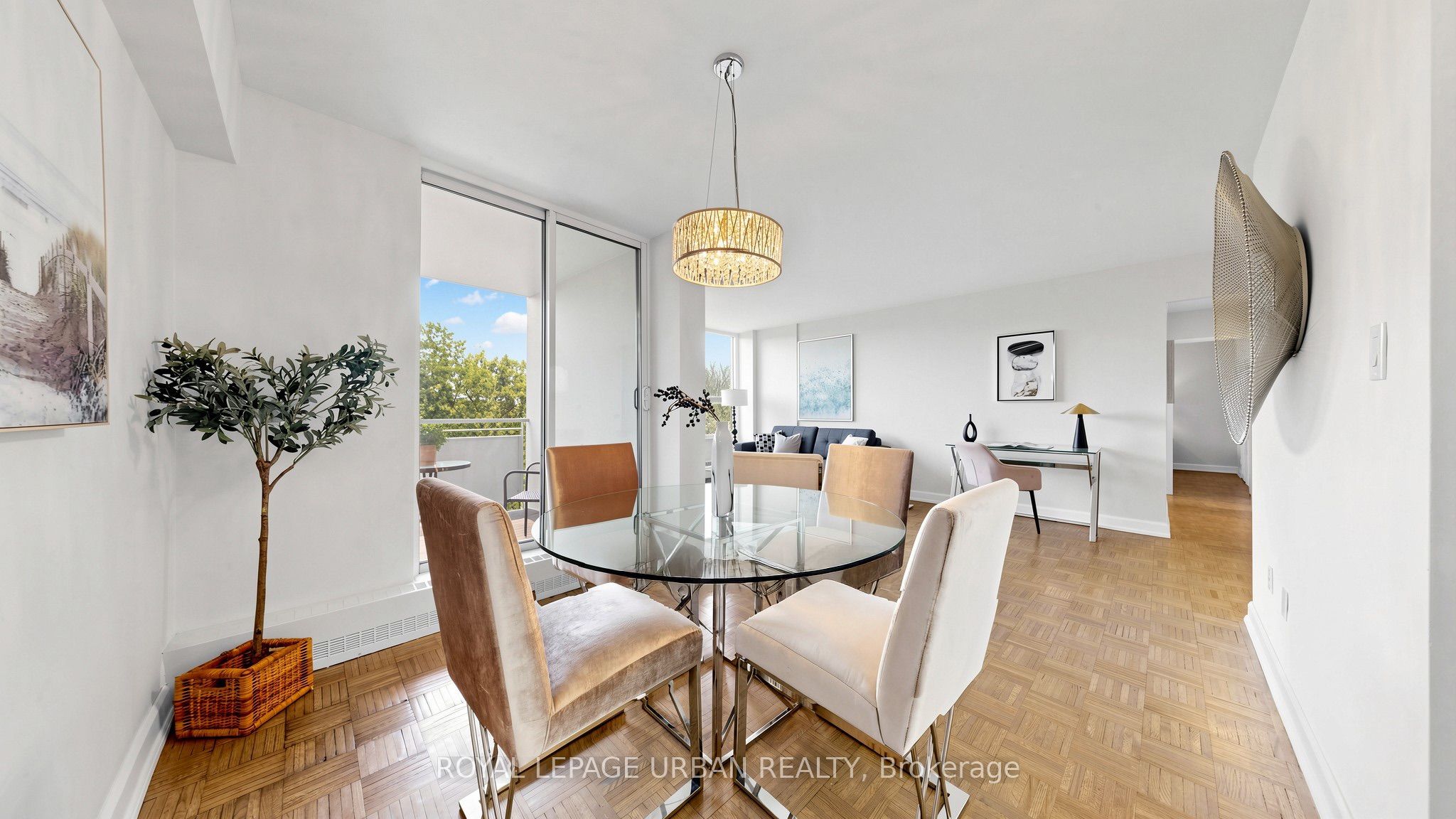 60 Pavane Linkway 602 Property Photo 10