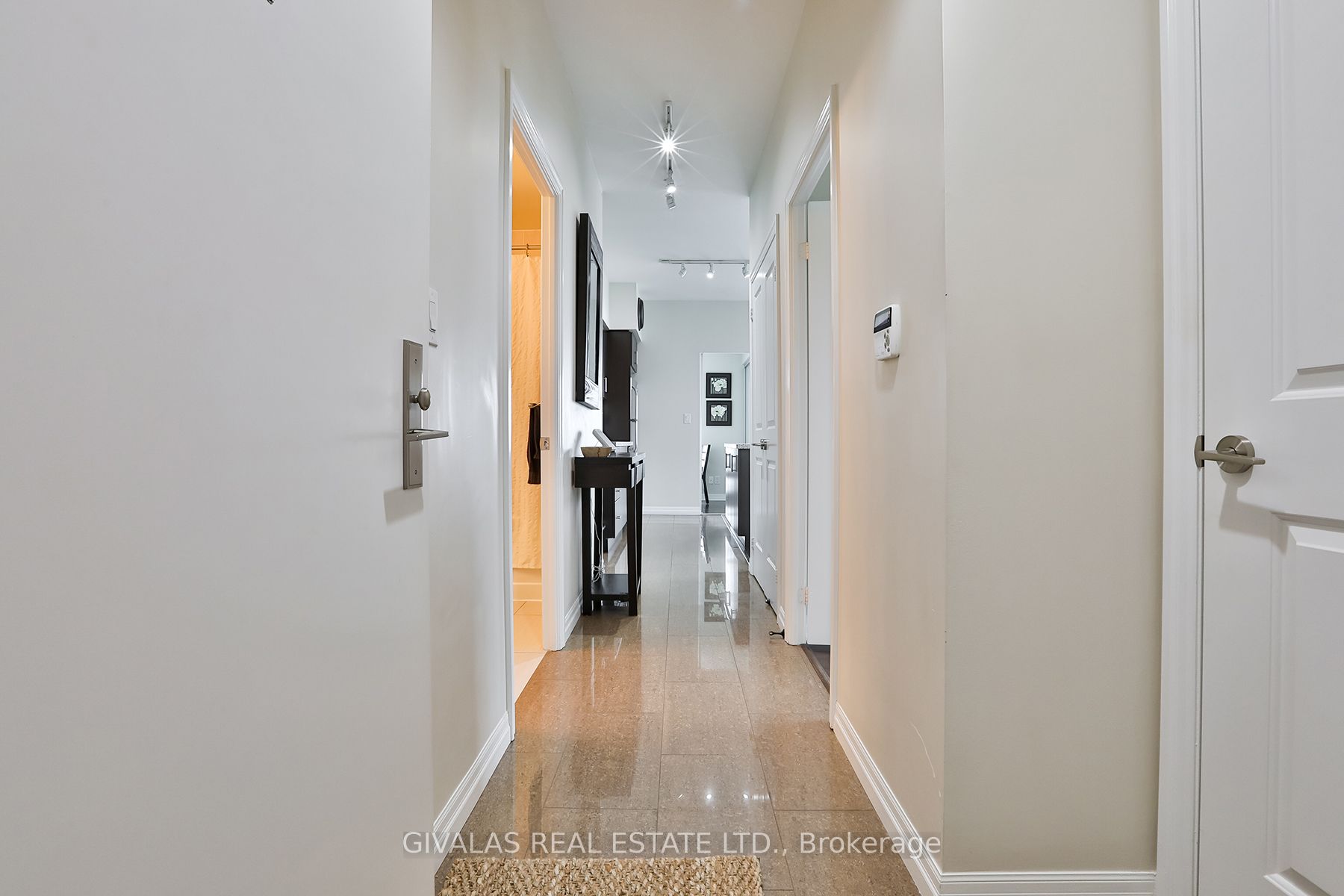 30 Herons Hill Way 2110 Property Photo 5