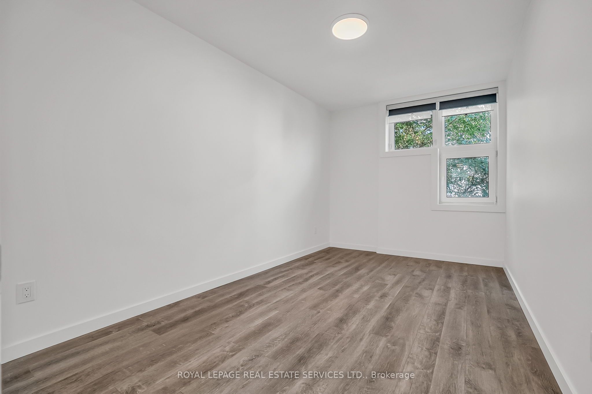 439 Winona Drive C Property Photo 25