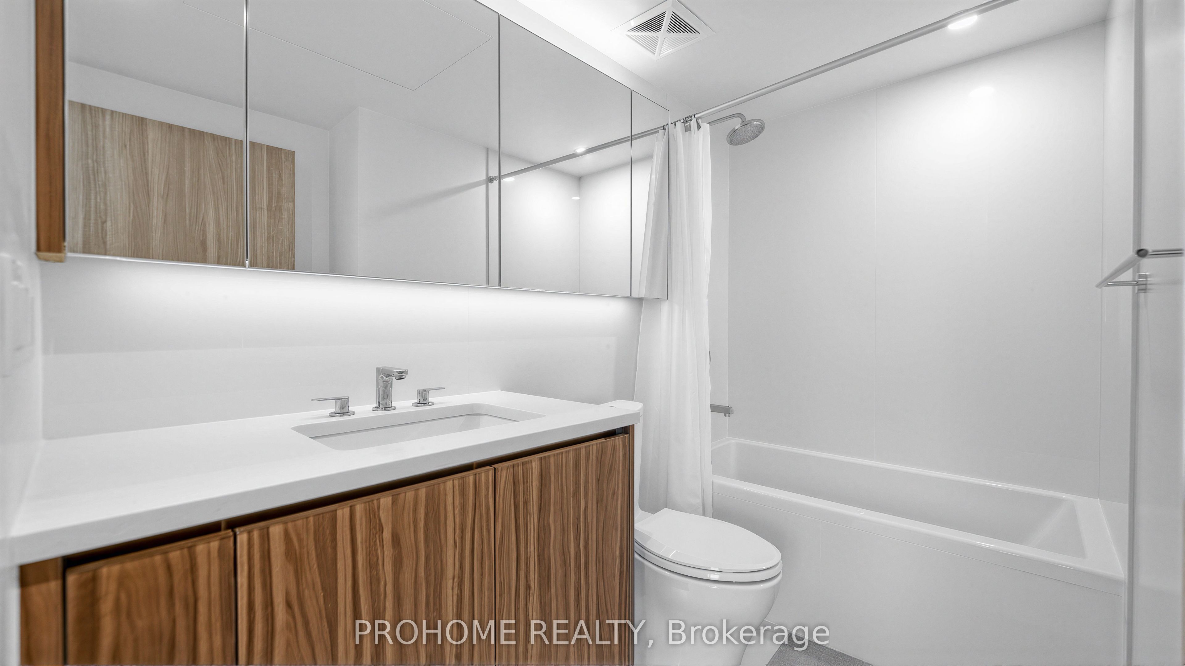 27 Mcmahon Drive 1006 Property Photo 18