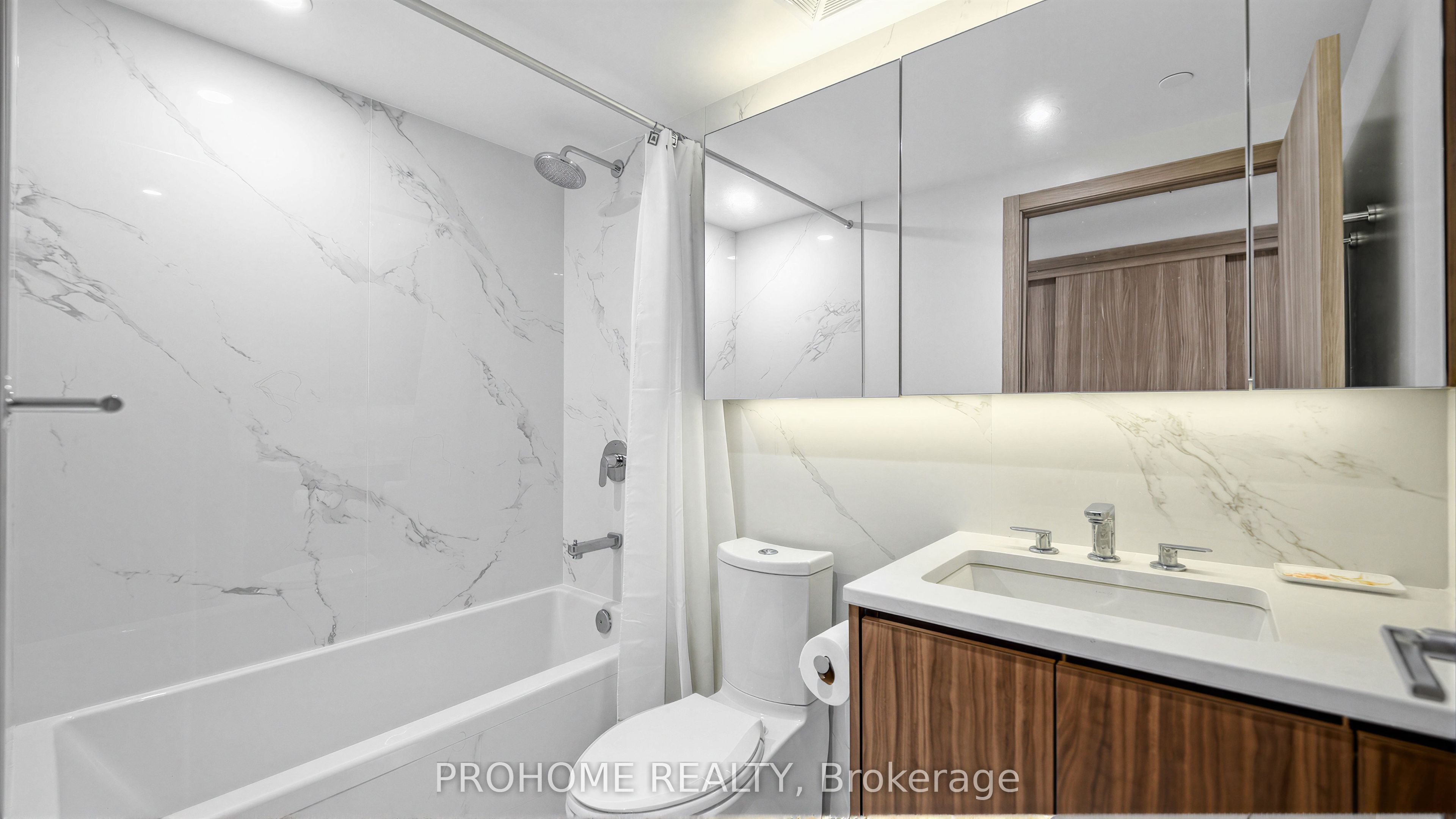 27 Mcmahon Drive 1006 Property Photo 22